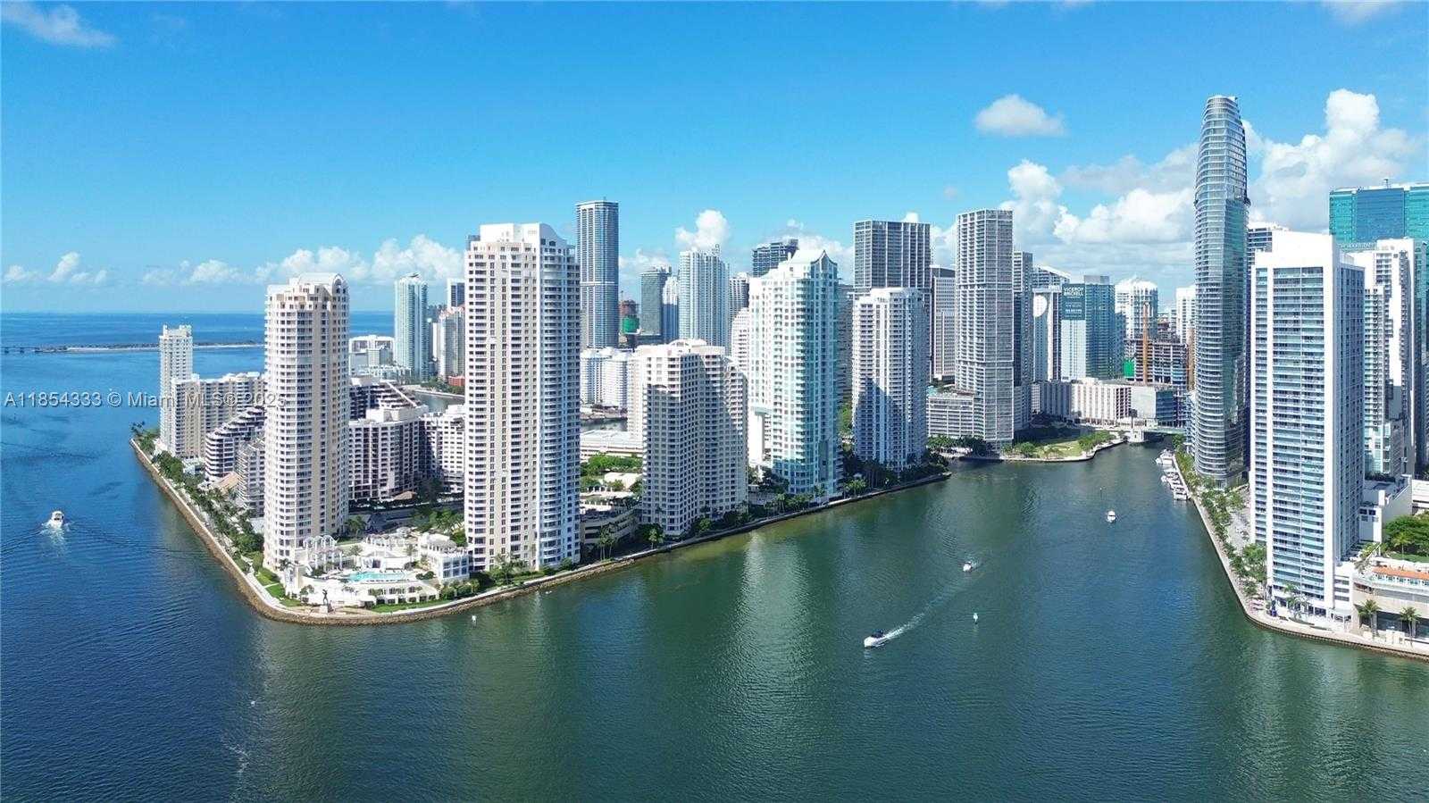 Small Image of 848 BRICKELL KEY DR #306, Miami Number 45