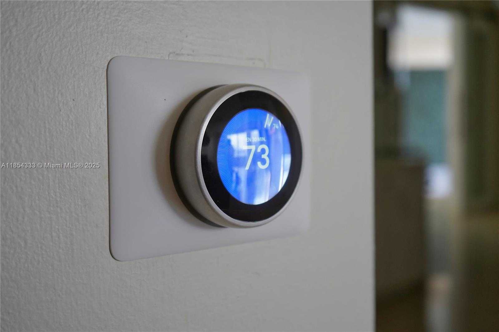 Small Image of 848 BRICKELL KEY DR #306, Miami Number 48