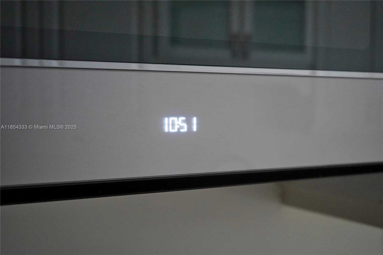 Small Image of 848 BRICKELL KEY DR #306, Miami Number 55