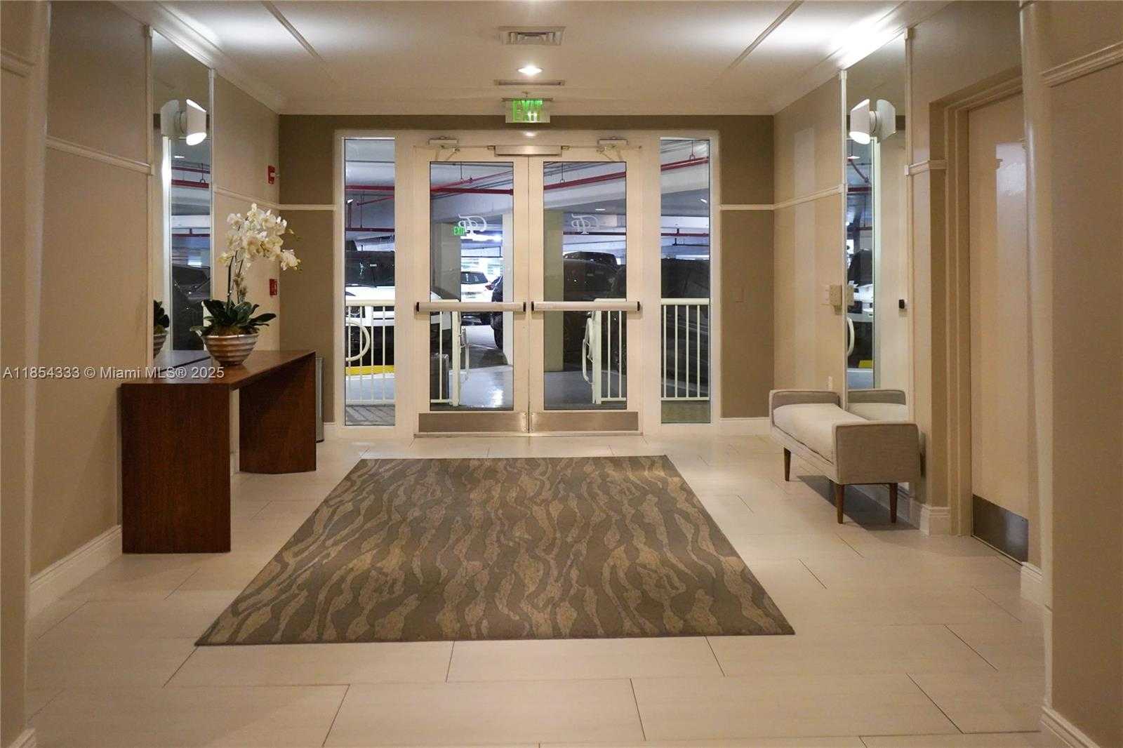 Small Image of 848 BRICKELL KEY DR #306, Miami Number 57