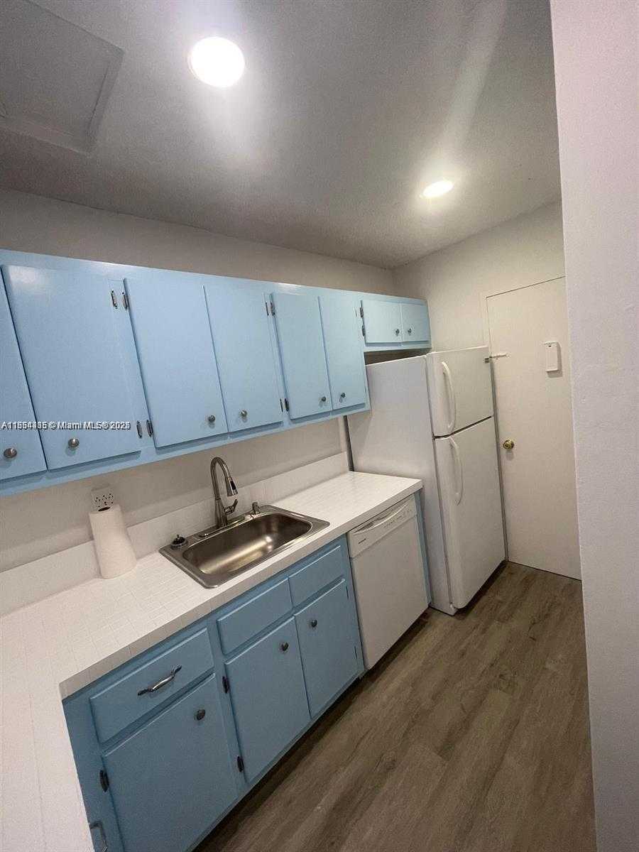 Small Image of 1865 79TH ST CSWY #1L, North Bay Village Number 9
