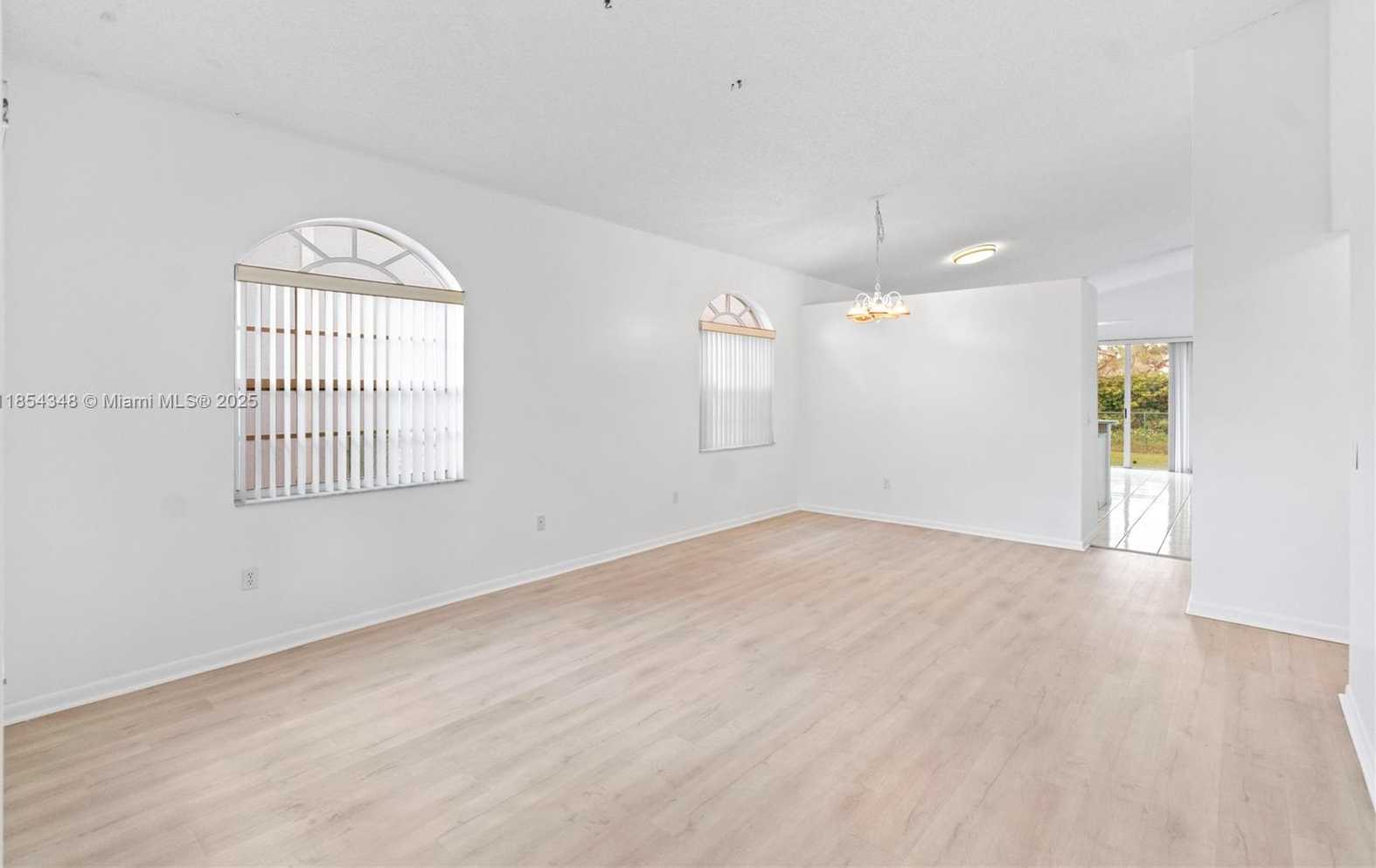 Small Image of 670 NORTH WEST 154TH AVE #., Pembroke Pines Number 6