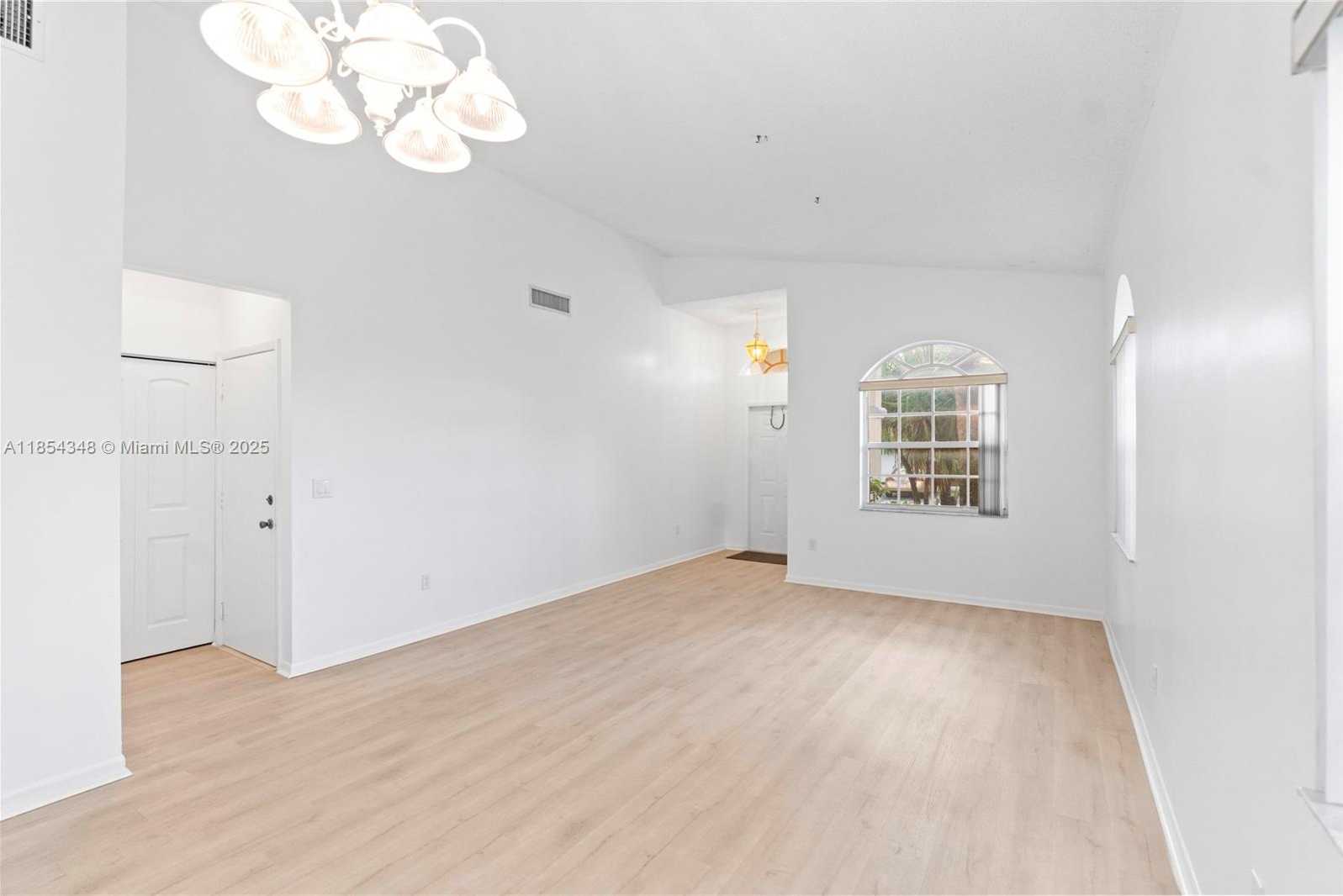 Small Image of 670 NORTH WEST 154TH AVE #., Pembroke Pines Number 8