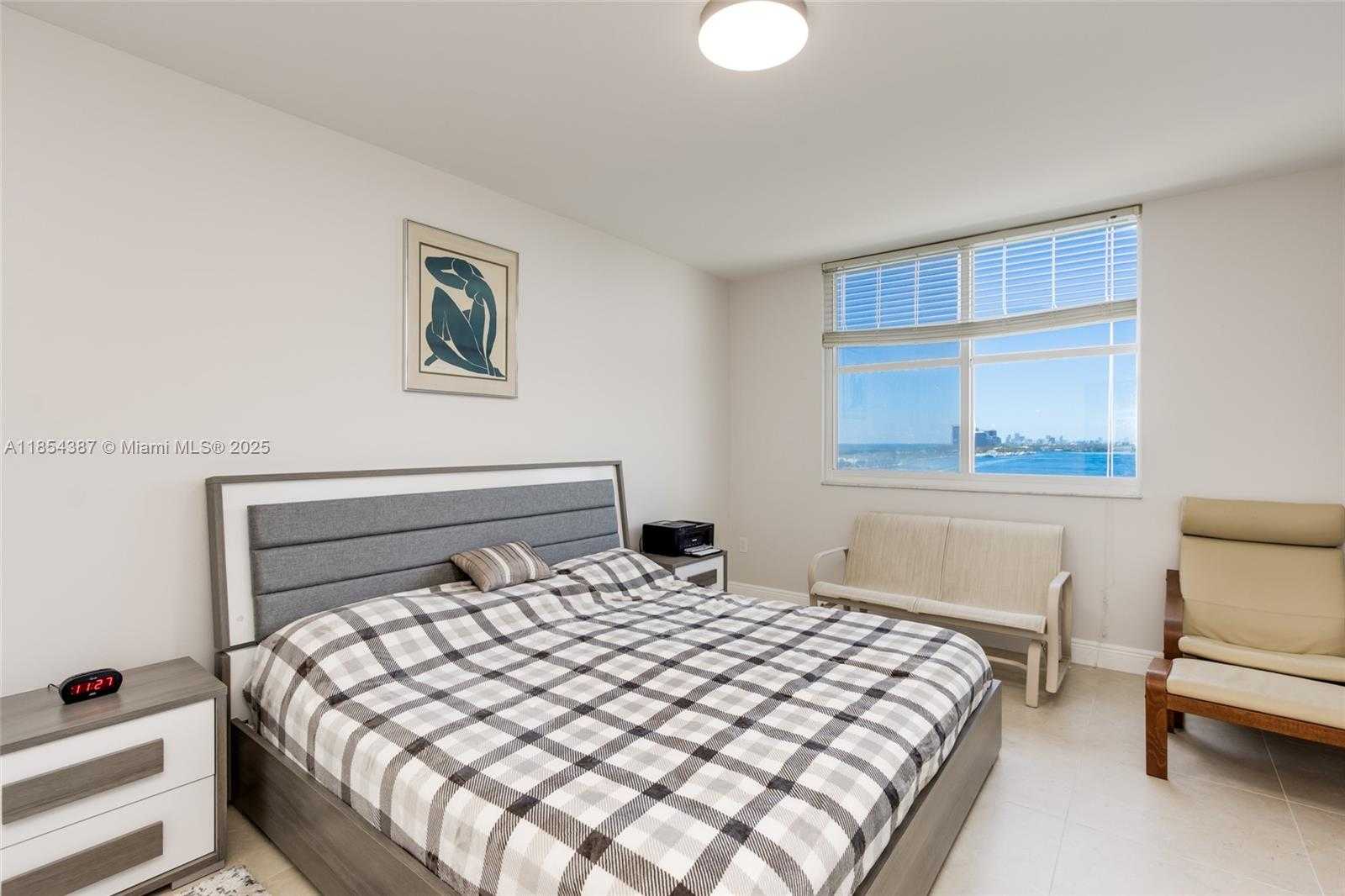 Small Image of 500 BAYVIEW DR #1220, Sunny Isles Beach Number 26