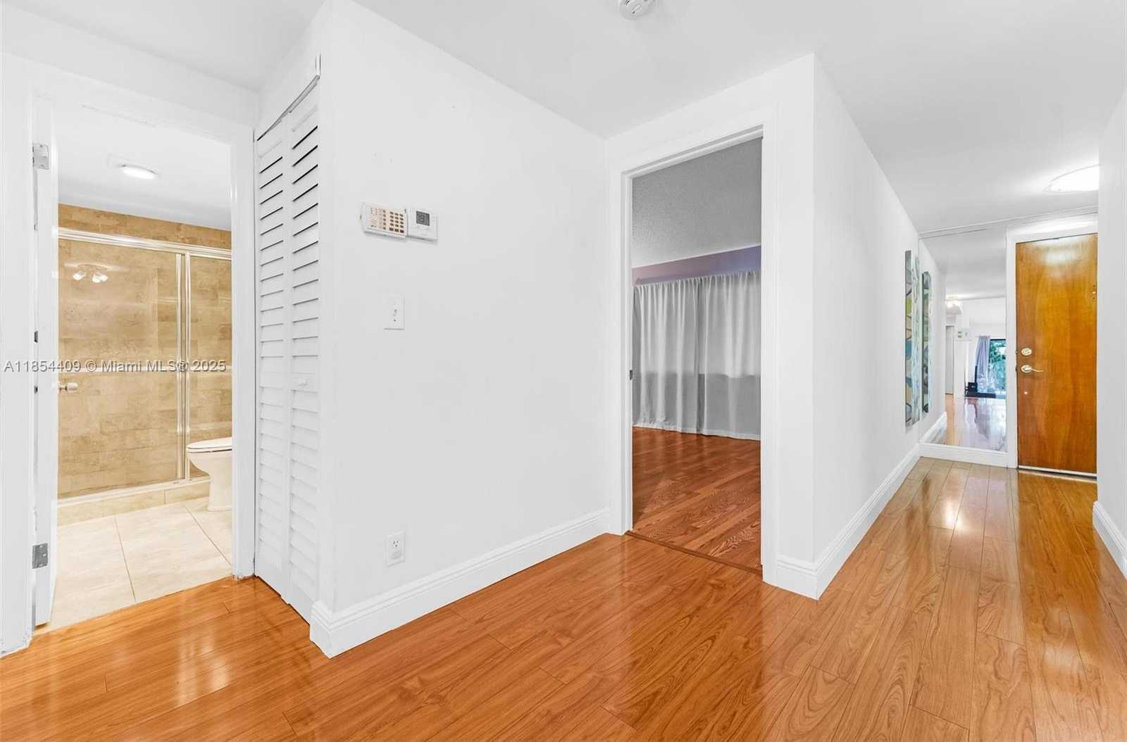 Small Image of 19932 NORTH EAST 5TH CT #2H, Miami Number 17
