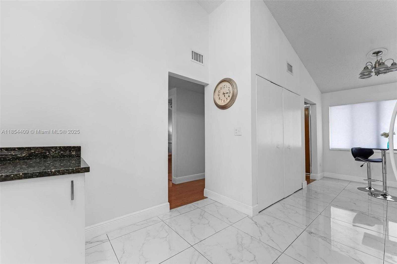 Small Image of 19932 NORTH EAST 5TH CT #2H, Miami Number 6
