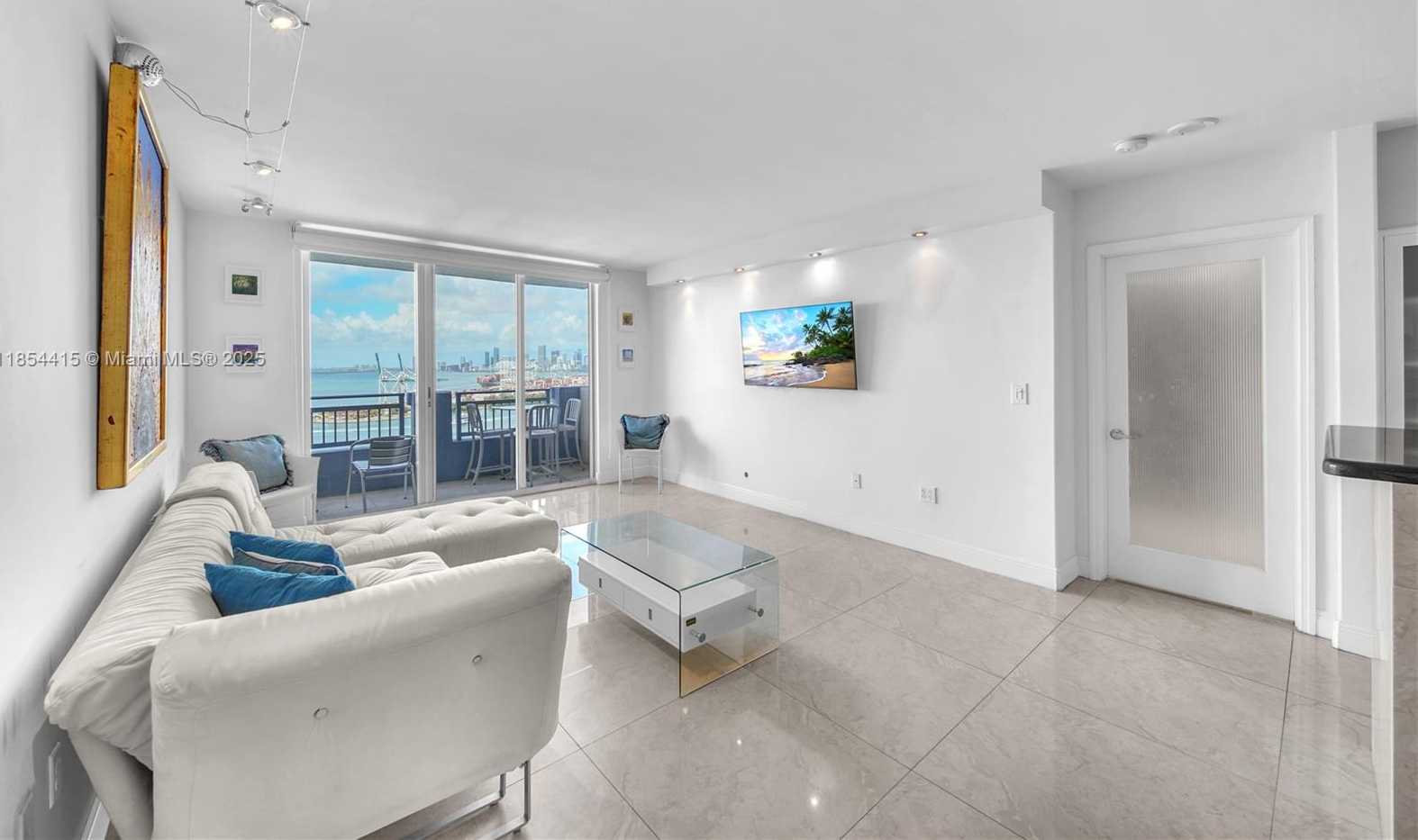 Small Image of 90 ALTON RD #2604, Miami Beach Number 3