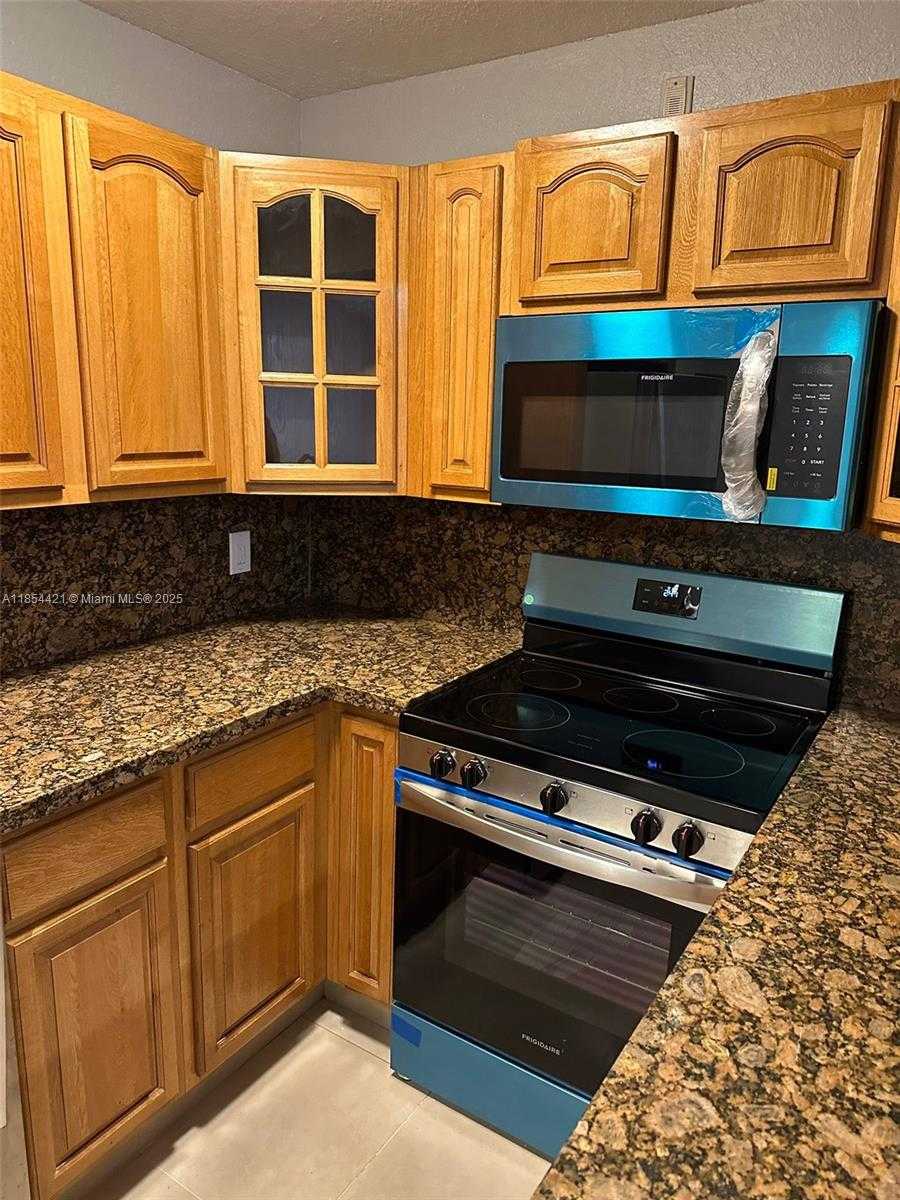 Small Image of 10581 SOUTH WEST 155TH CT #1222, Miami Number 10