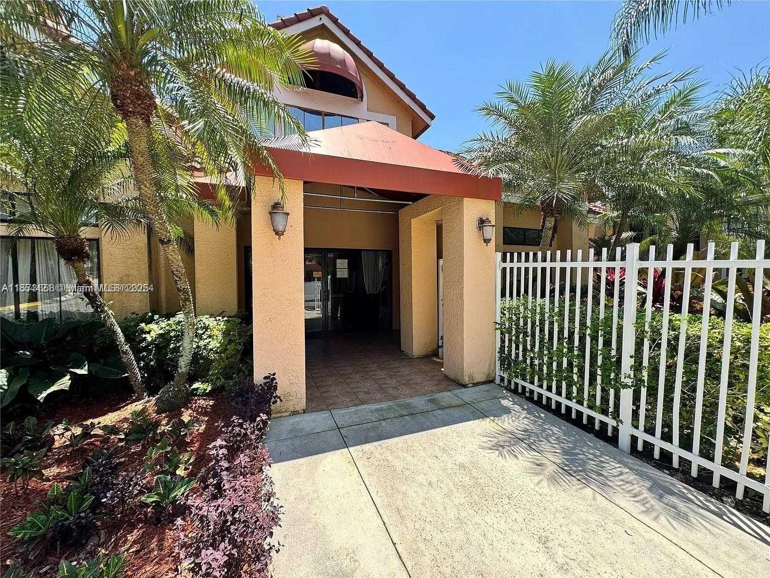 Small Image of 10581 SOUTH WEST 155TH CT #1222, Miami Number 2