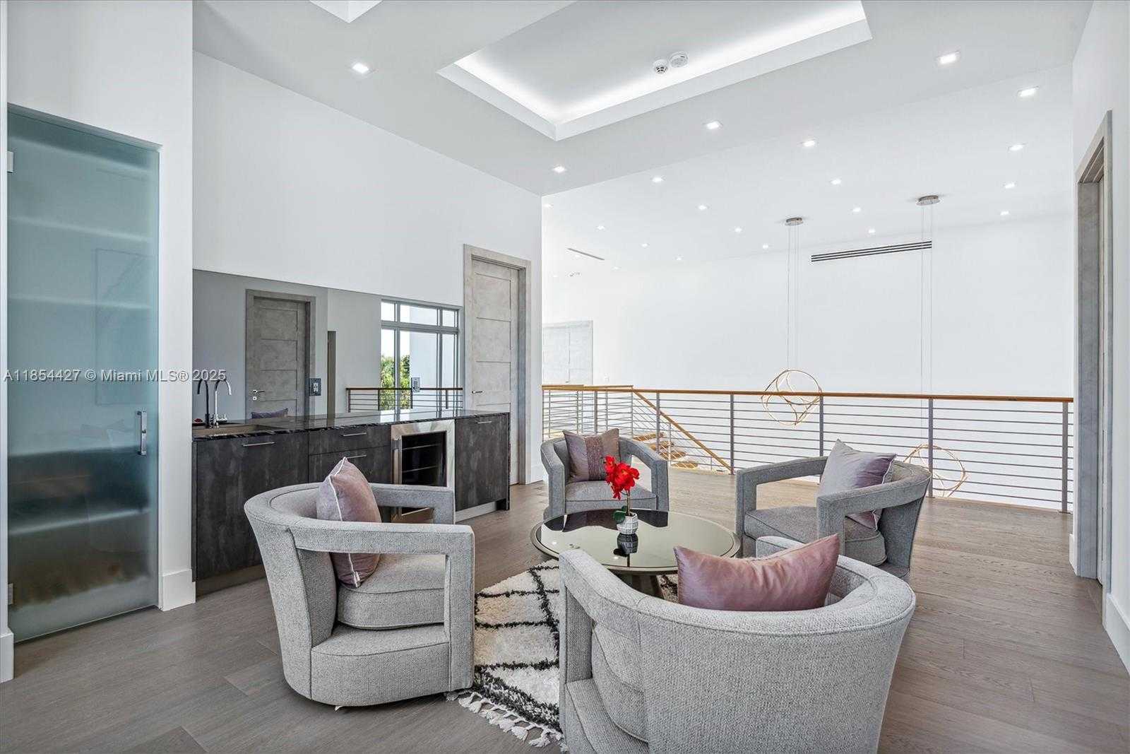 Small Image of 2628 MARCINSKI RD, Jupiter Number 14
