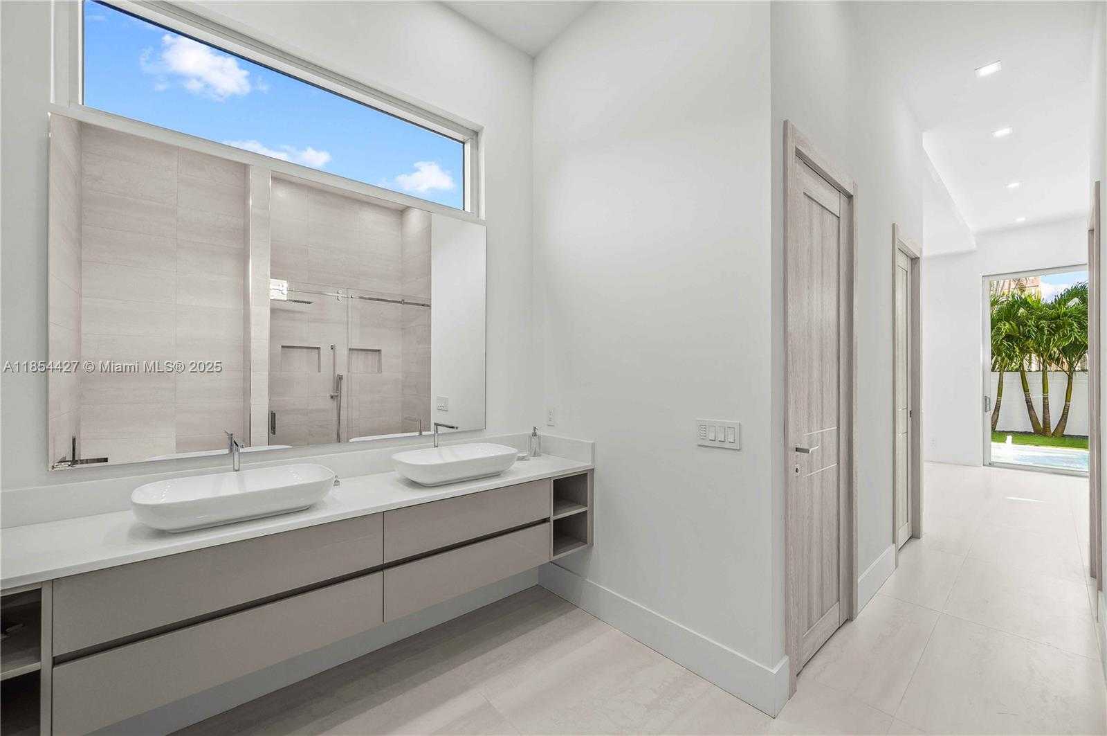 Small Image of 2628 MARCINSKI RD, Jupiter Number 23