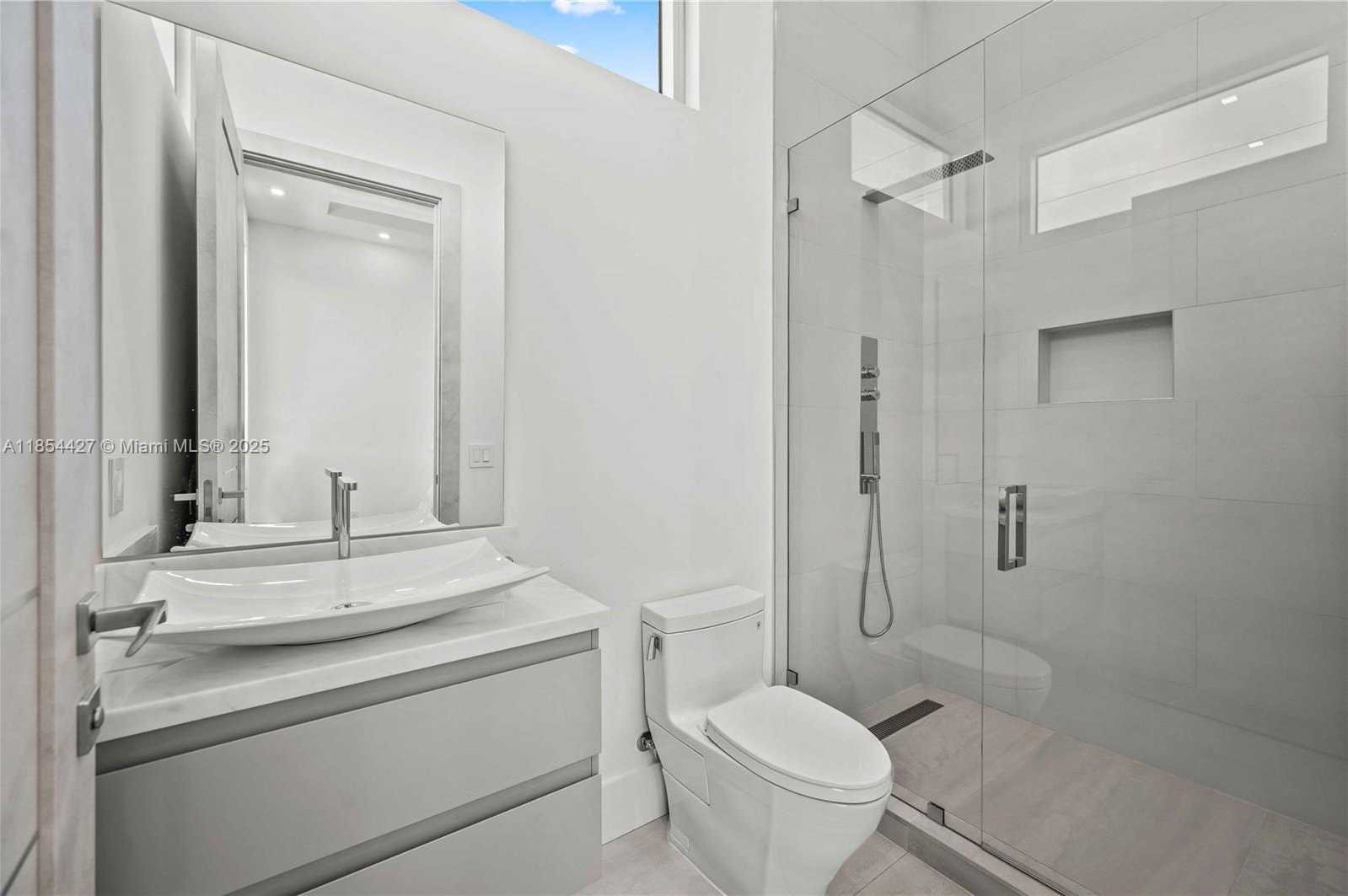 Small Image of 2628 MARCINSKI RD, Jupiter Number 29