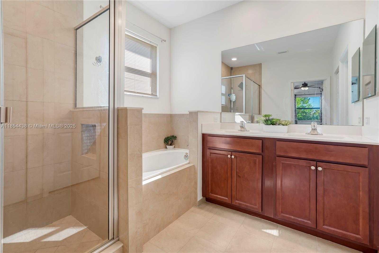 Small Image of 6970 BROADLAND WAY, Coconut Creek Number 17