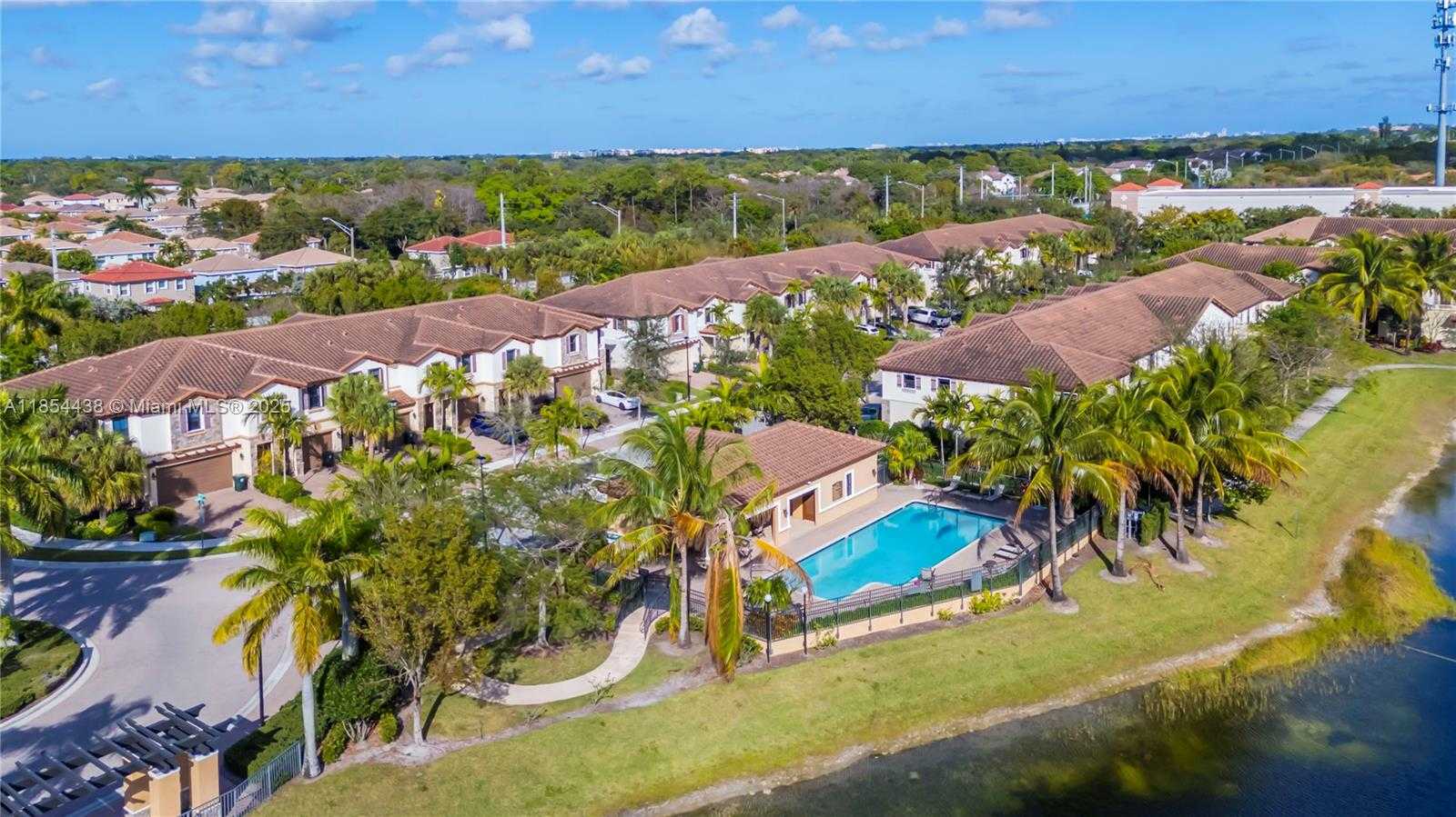 Small Image of 6970 BROADLAND WAY, Coconut Creek Number 29