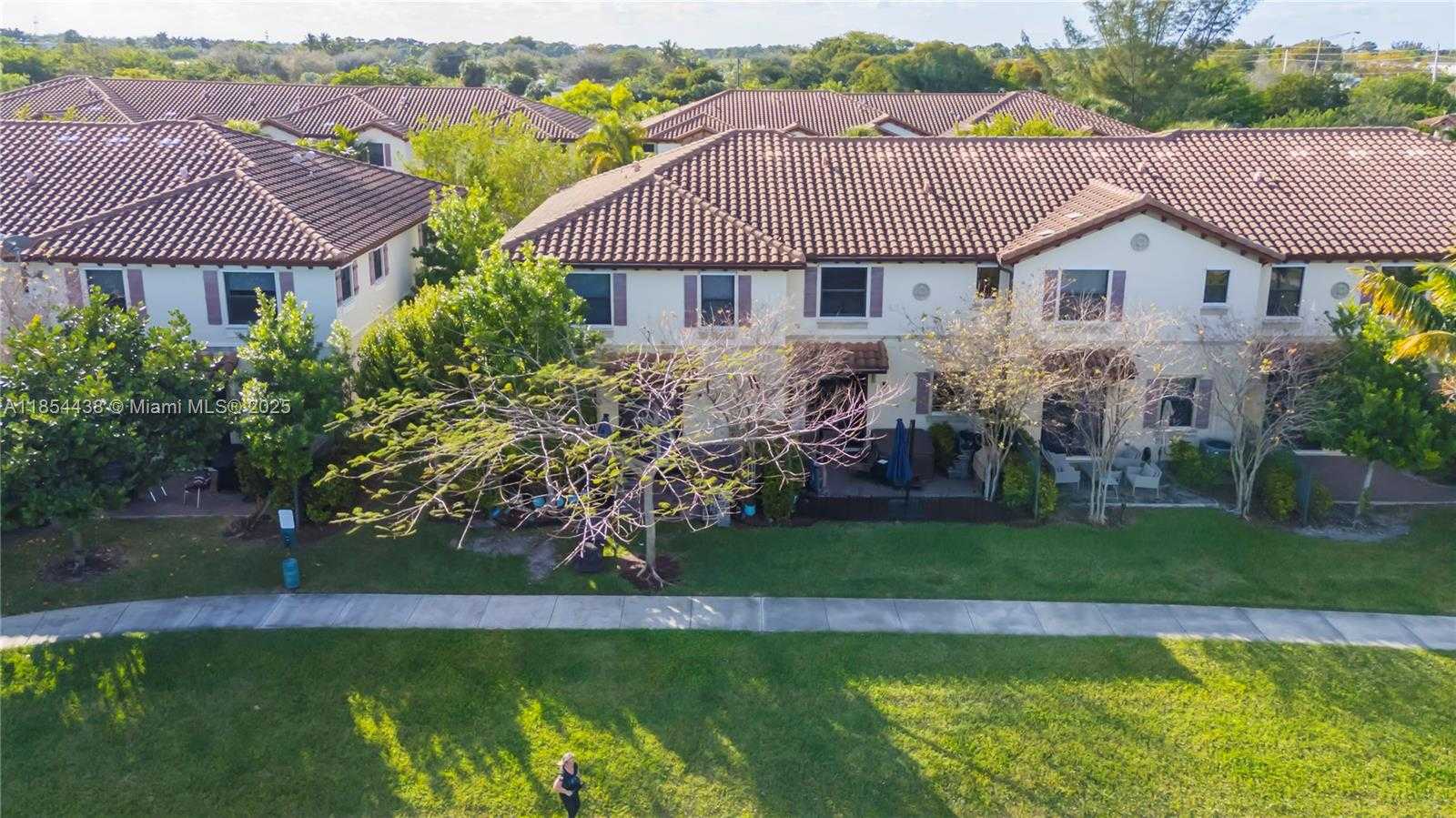 Small Image of 6970 BROADLAND WAY, Coconut Creek Number 31