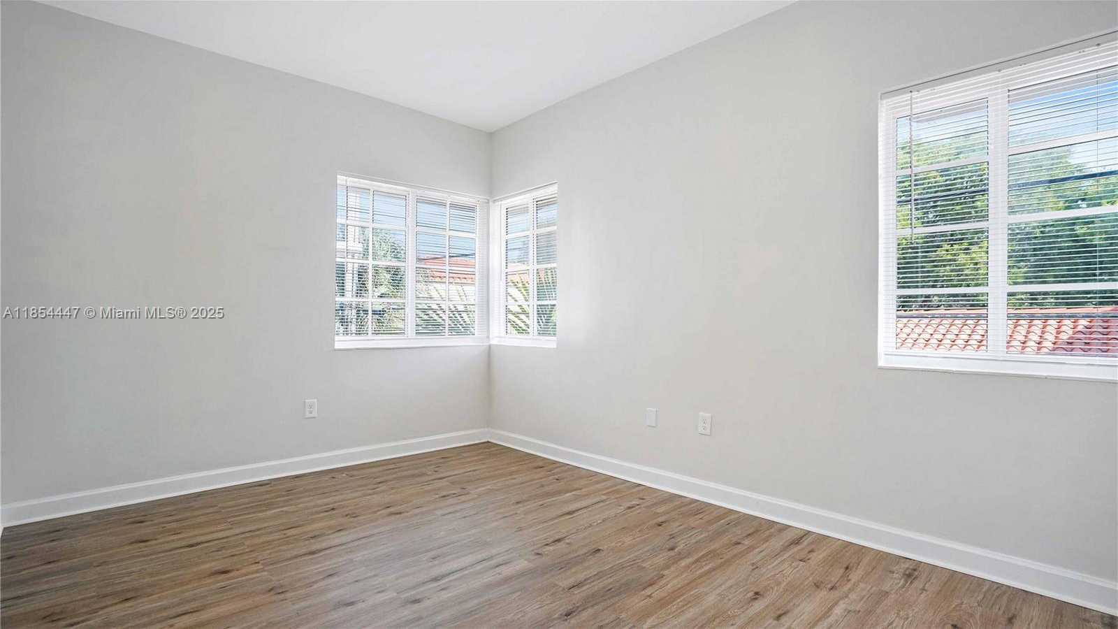 Small Image of 540 15TH ST #203, Miami Beach Number 13