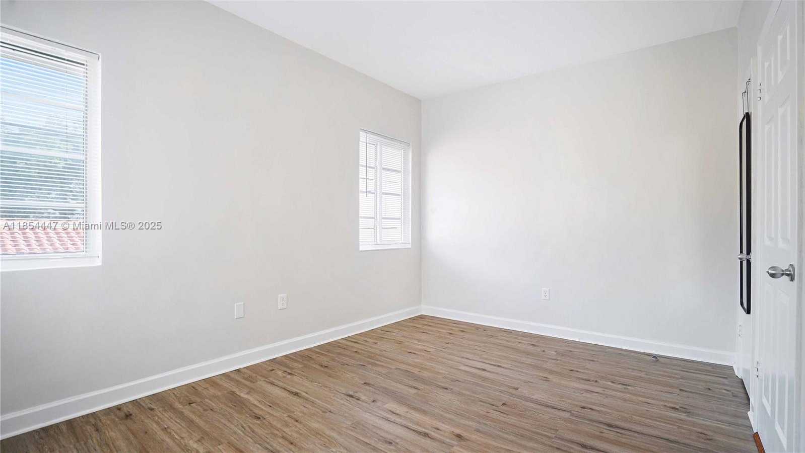 Small Image of 540 15TH ST #203, Miami Beach Number 14