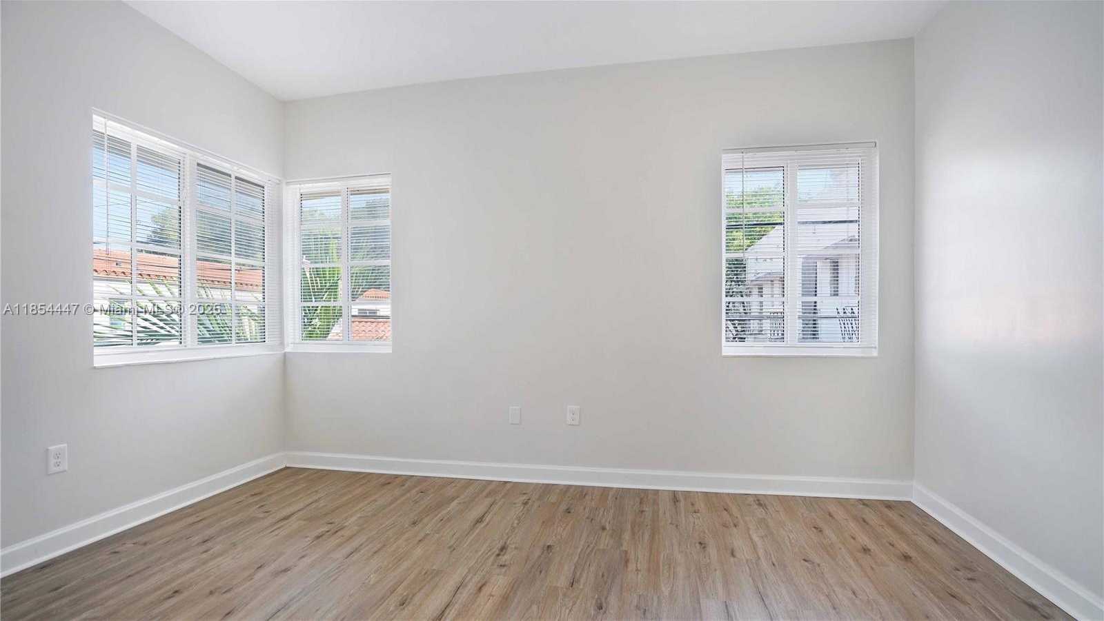 Small Image of 540 15TH ST #203, Miami Beach Number 16