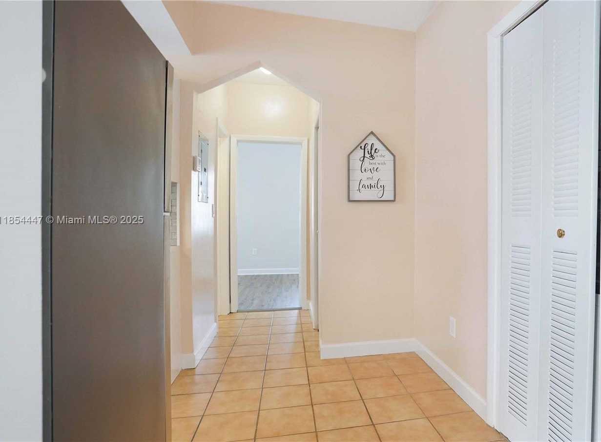 Small Image of 540 15TH ST #203, Miami Beach Number 22