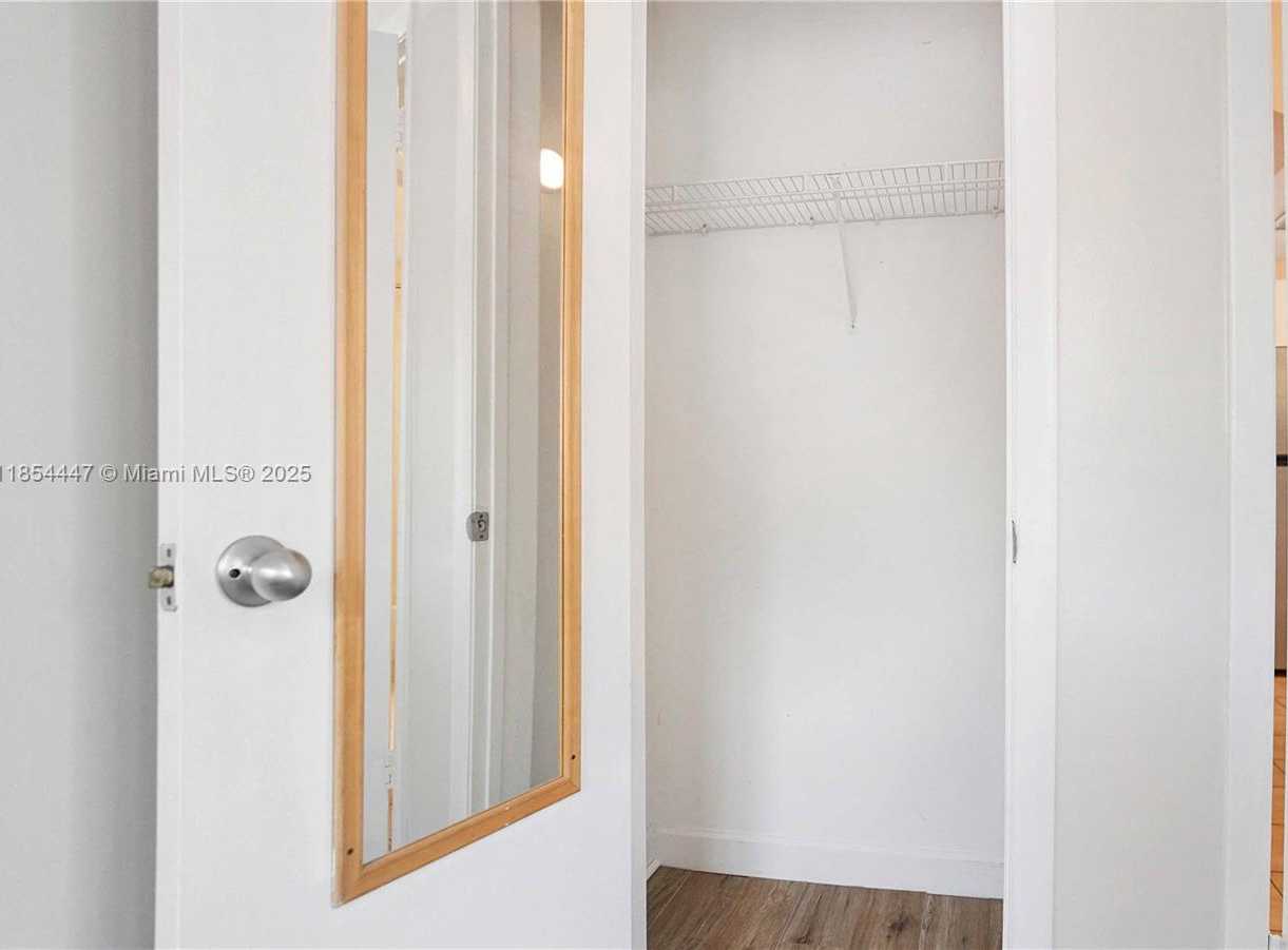 Small Image of 540 15TH ST #203, Miami Beach Number 29