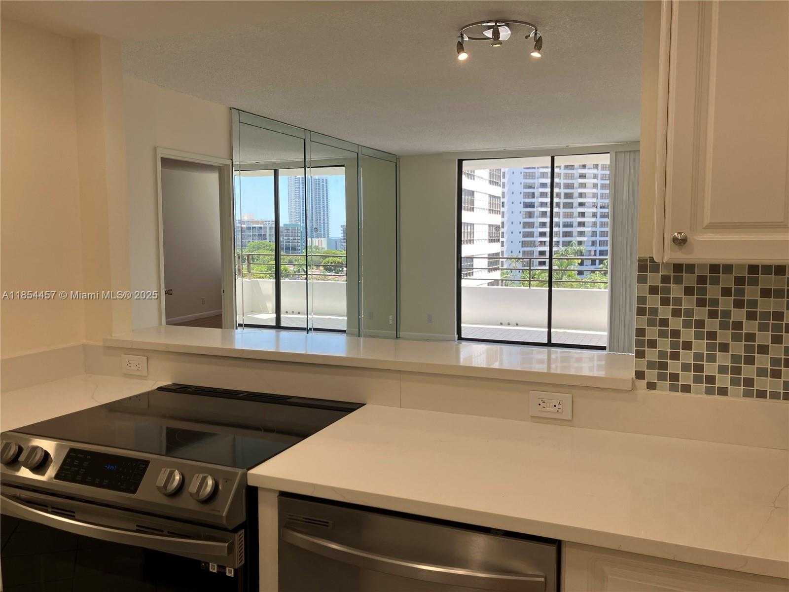 Small Image of 500 THREE ISLANDS BLVD #521, Hallandale Beach Number 13