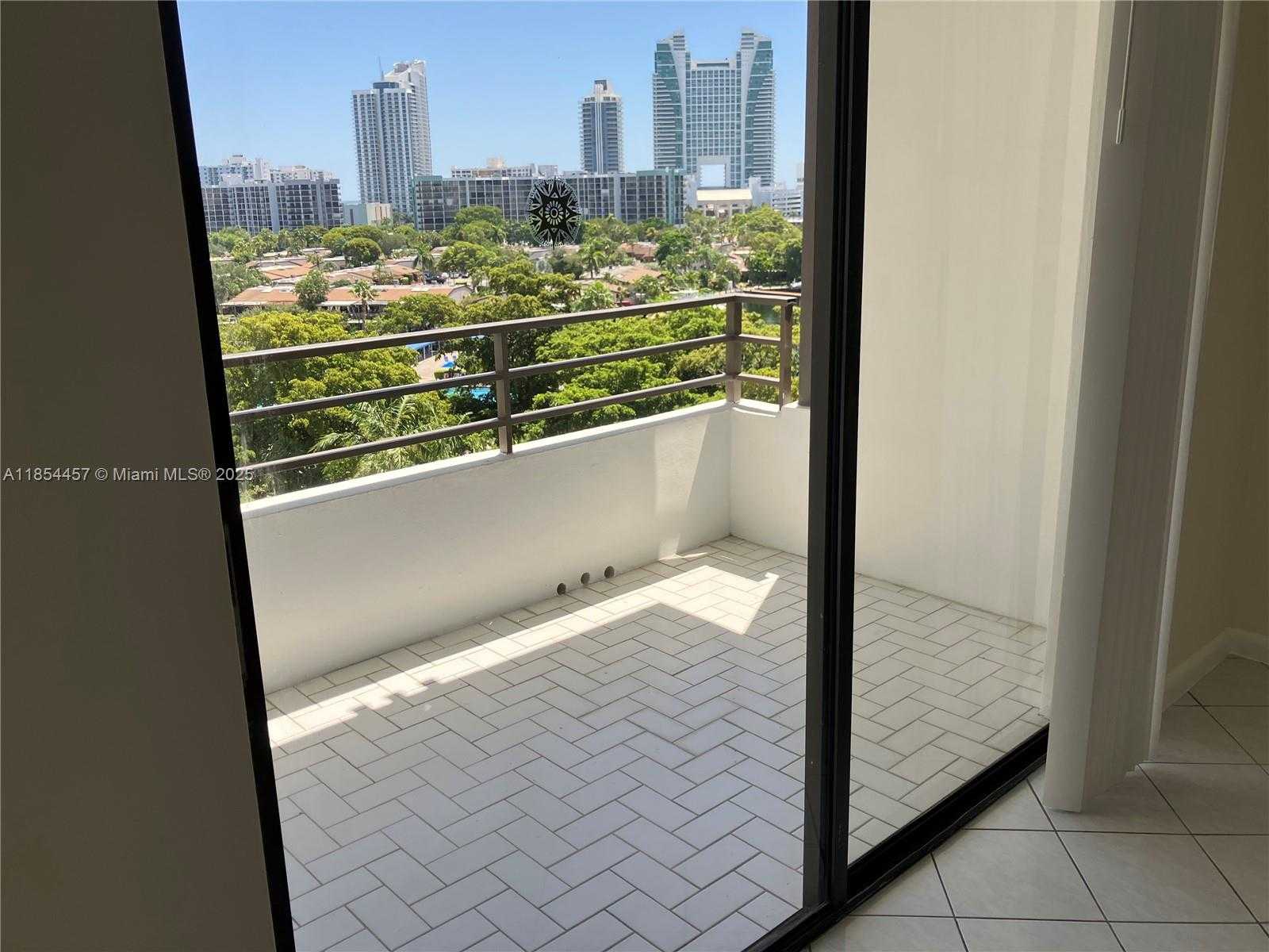 Small Image of 500 THREE ISLANDS BLVD #521, Hallandale Beach Number 8