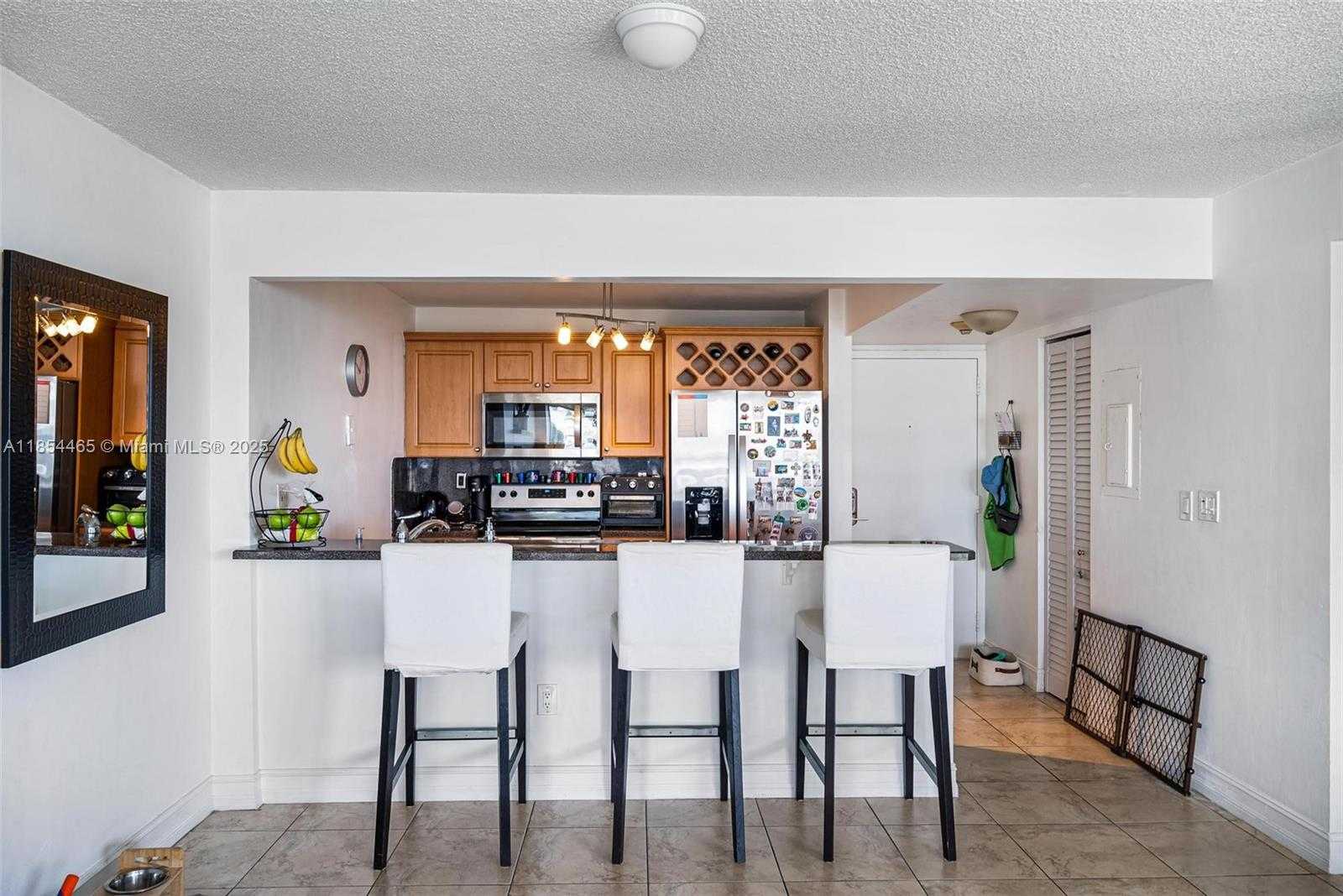 Small Image of 600 NORTH EAST 36 ST #311, Miami Number 7
