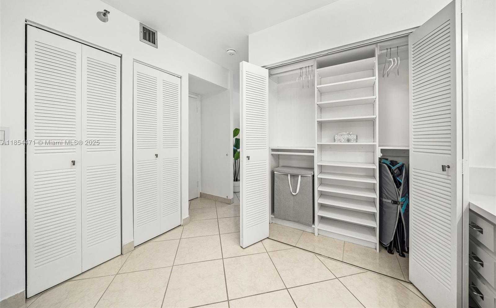 Small Image of 20505 EAST COUNTRY CLUB DR #736, Aventura Number 19