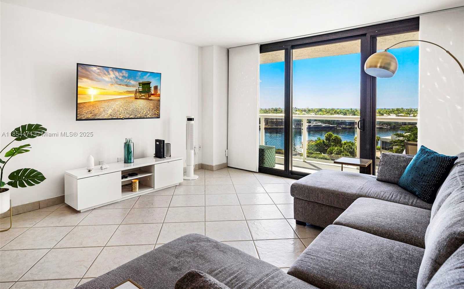 Small Image of 20505 EAST COUNTRY CLUB DR #736, Aventura Number 8