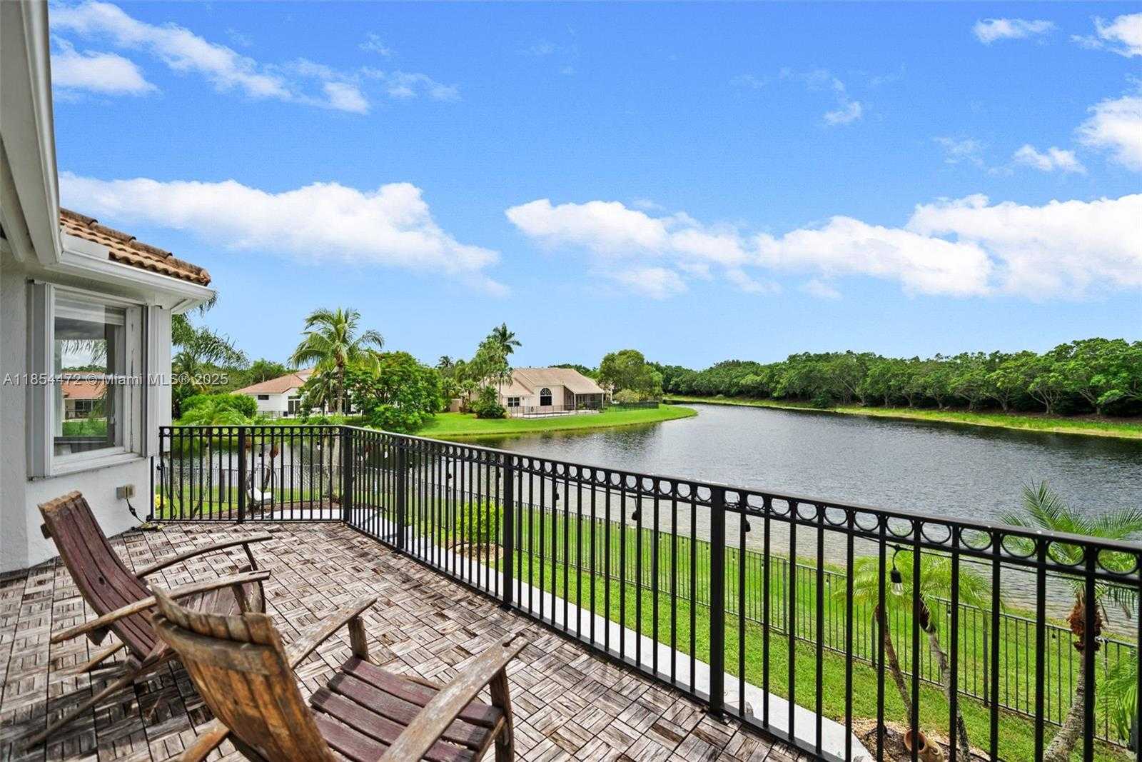 Small Image of 3249 MUIRFIELD, Weston Number 21