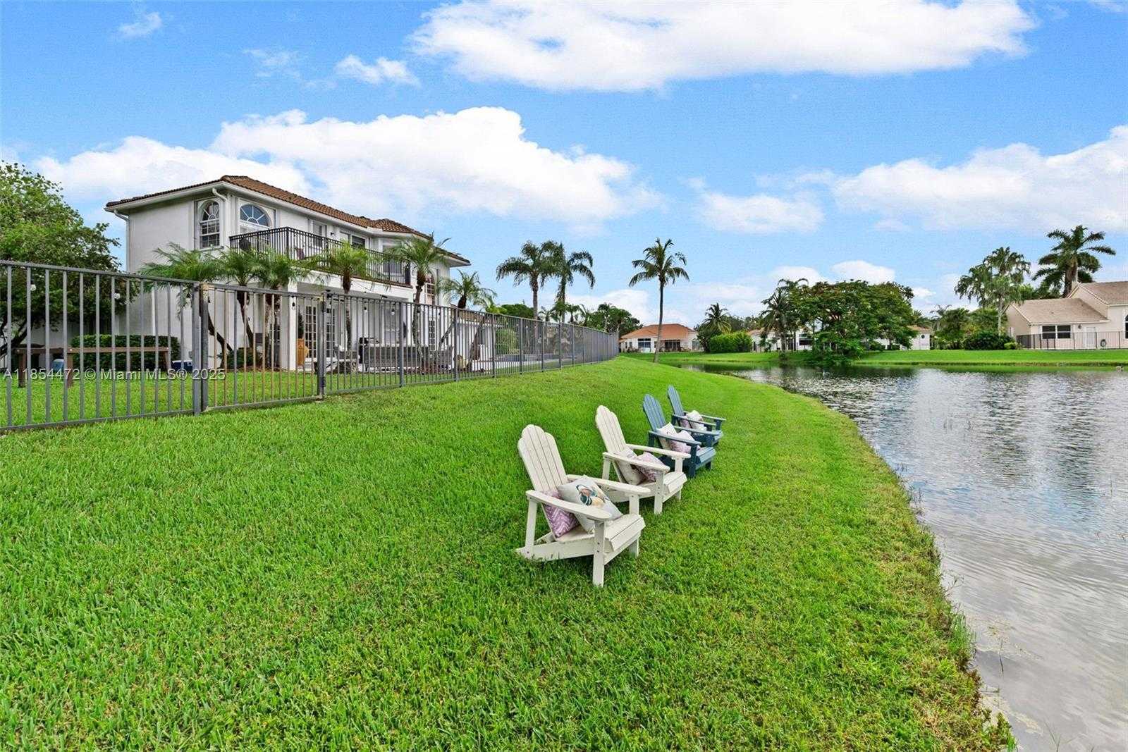 Small Image of 3249 MUIRFIELD, Weston Number 39
