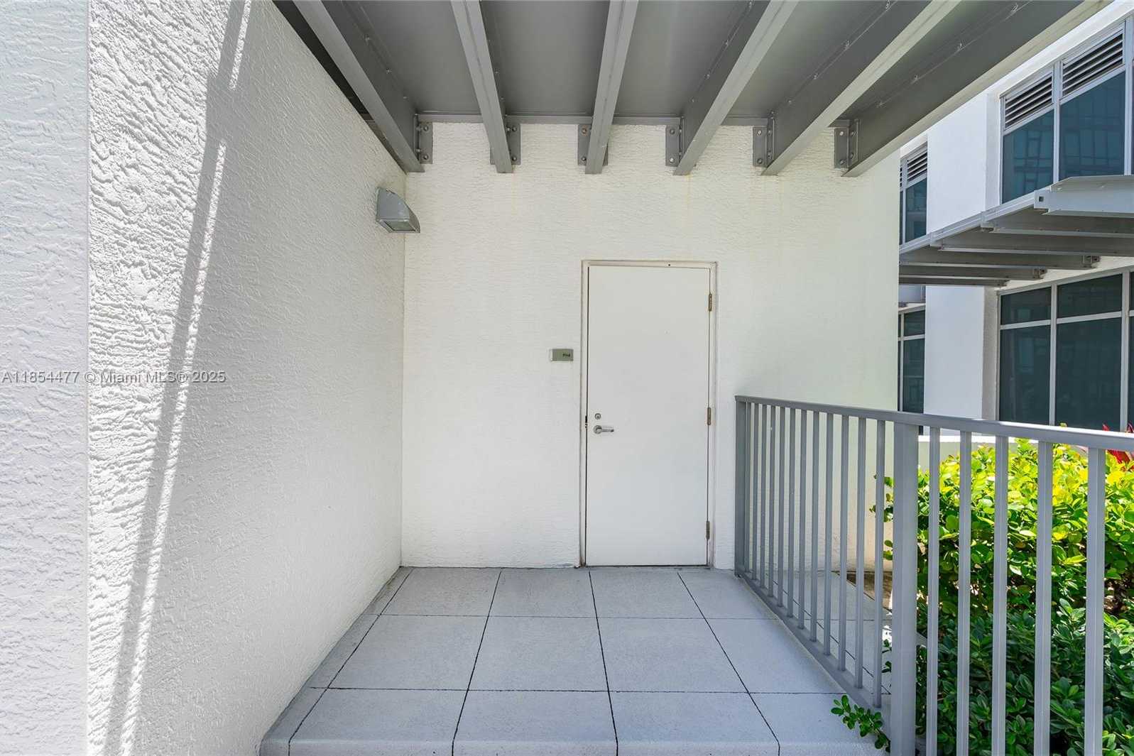 Small Image of 3301 NORTH EAST 1ST AVE #L04PH4, Miami Number 19