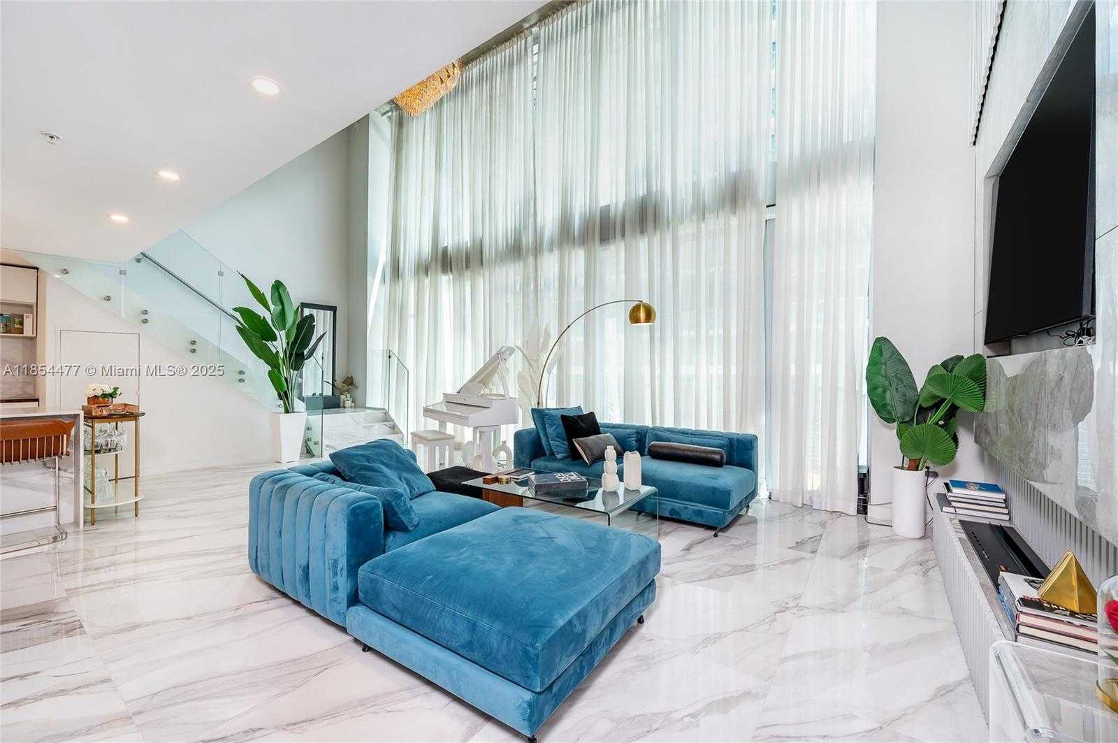 Small Image of 3301 NORTH EAST 1ST AVE #L04PH4, Miami Number 4