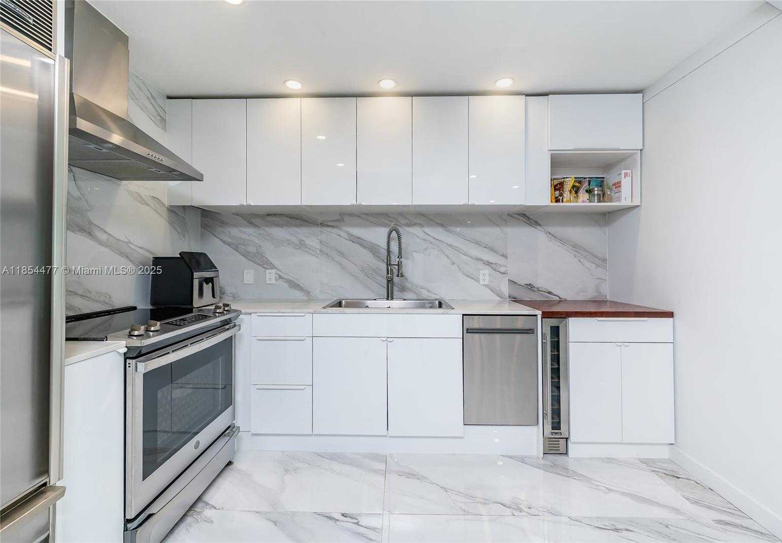 Small Image of 3301 NORTH EAST 1ST AVE #L04PH4, Miami Number 8