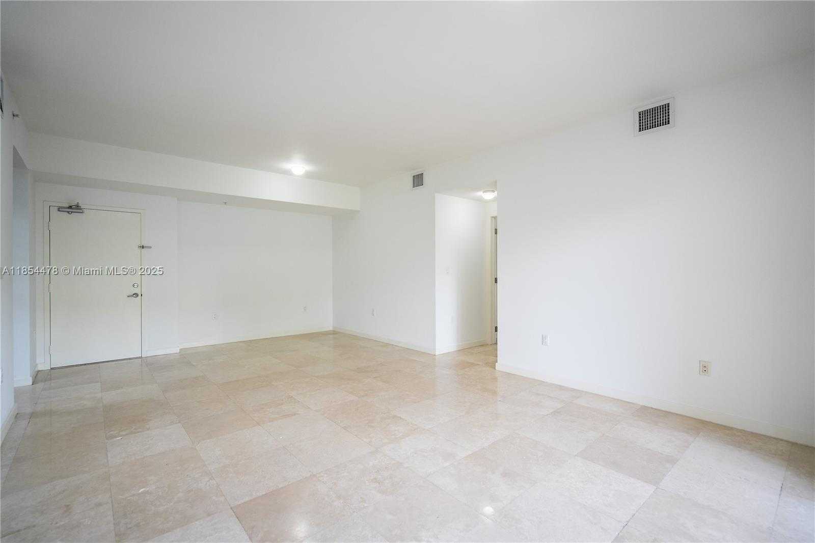 Small Image of 300 MAJORCA AVE #305, Coral Gables Number 6