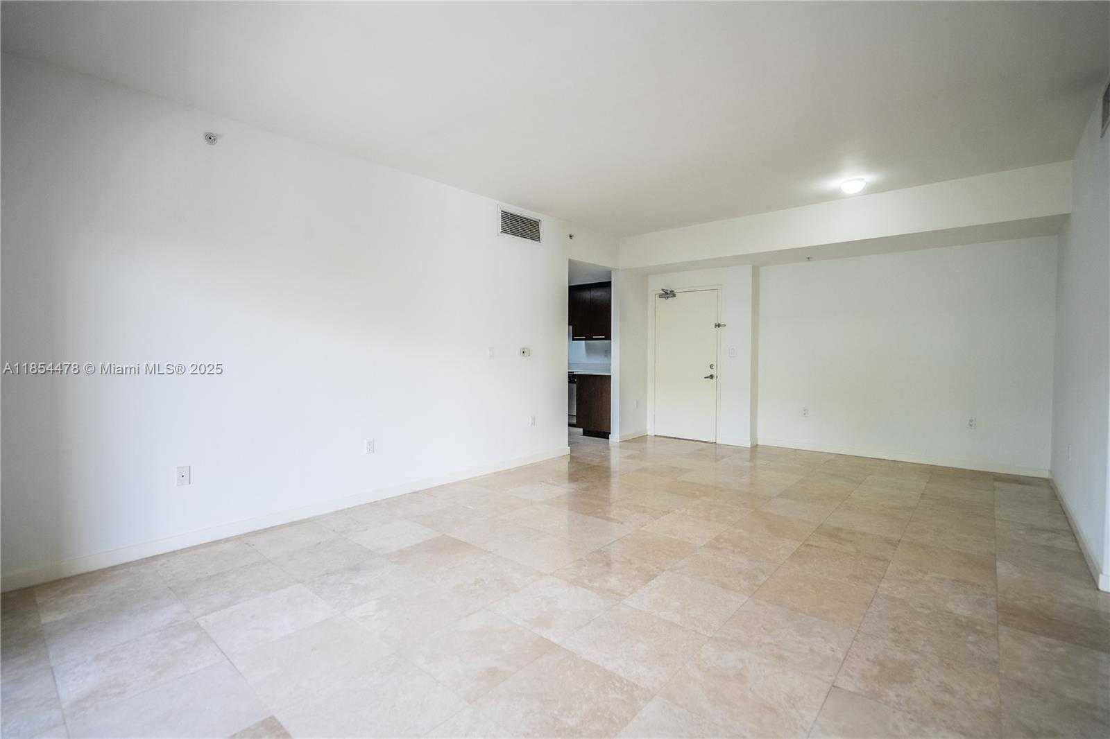 Small Image of 300 MAJORCA AVE #305, Coral Gables Number 7