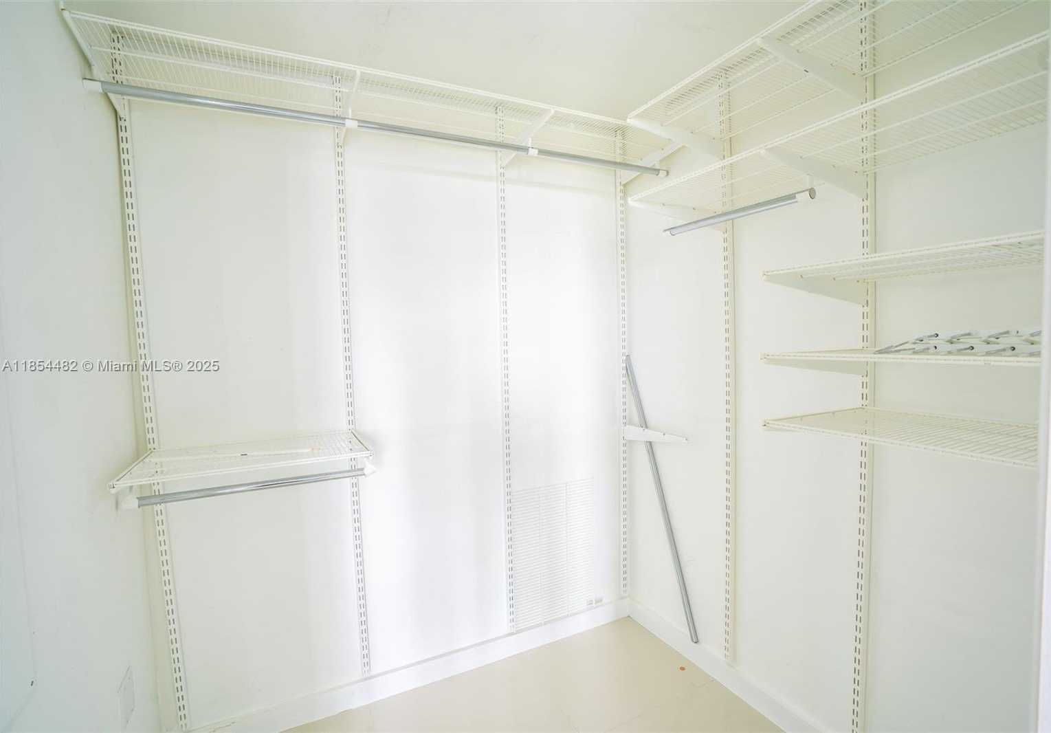 Small Image of 350 S MIAMI AVE #511, Miami Number 13