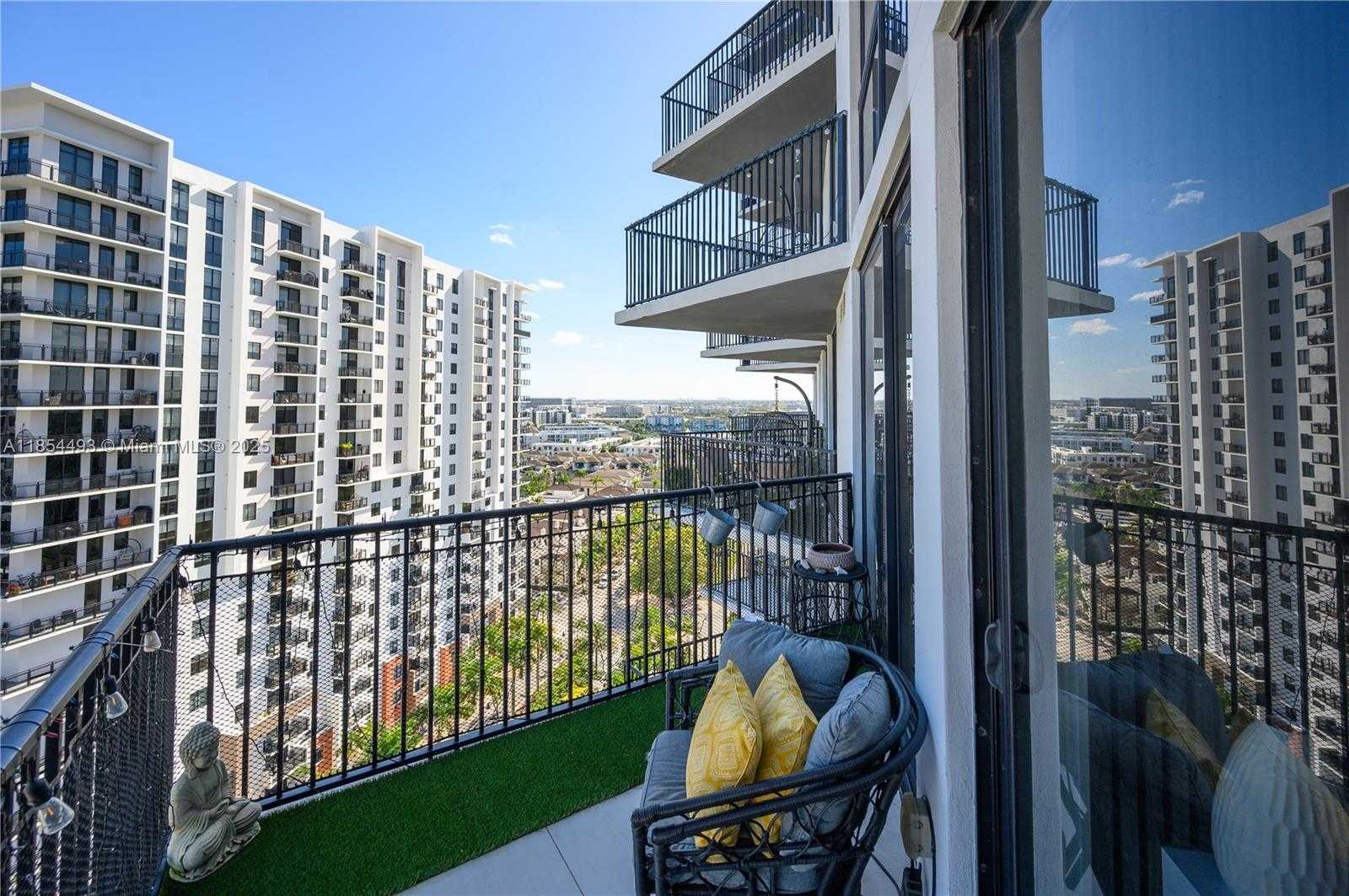 Small Image of 5252 NORTH WEST 85TH AVE #1405, Doral Number 14