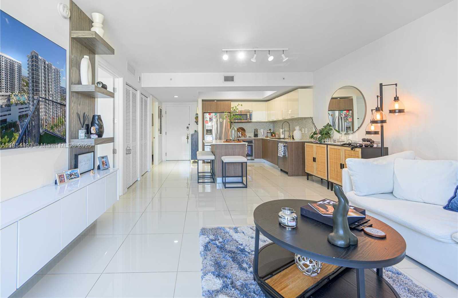 Small Image of 5252 NORTH WEST 85TH AVE #1405, Doral Number 4