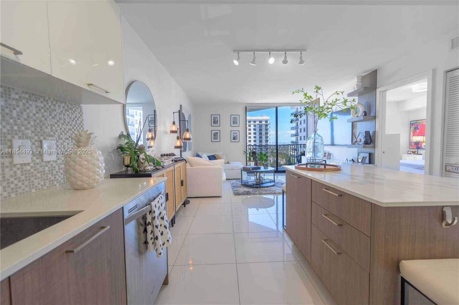 Small Image of 5252 NORTH WEST 85TH AVE #1405, Doral Number 5