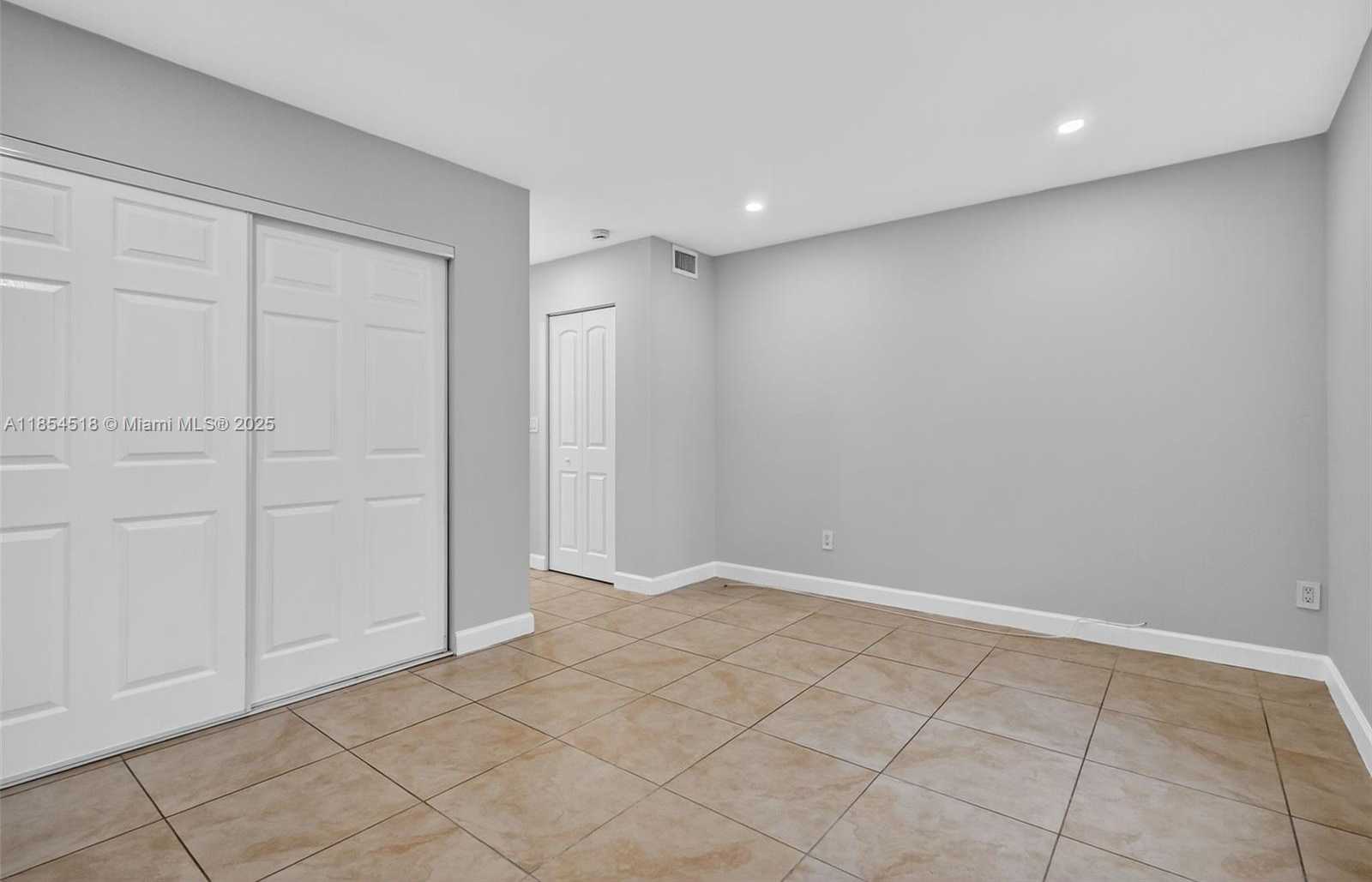 Small Image of 7705 CAMINO REAL #B204, Miami Number 10