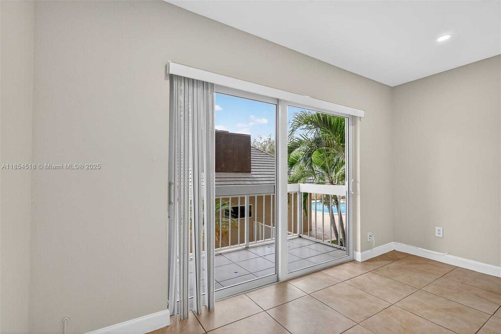 Small Image of 7705 CAMINO REAL #B204, Miami Number 6