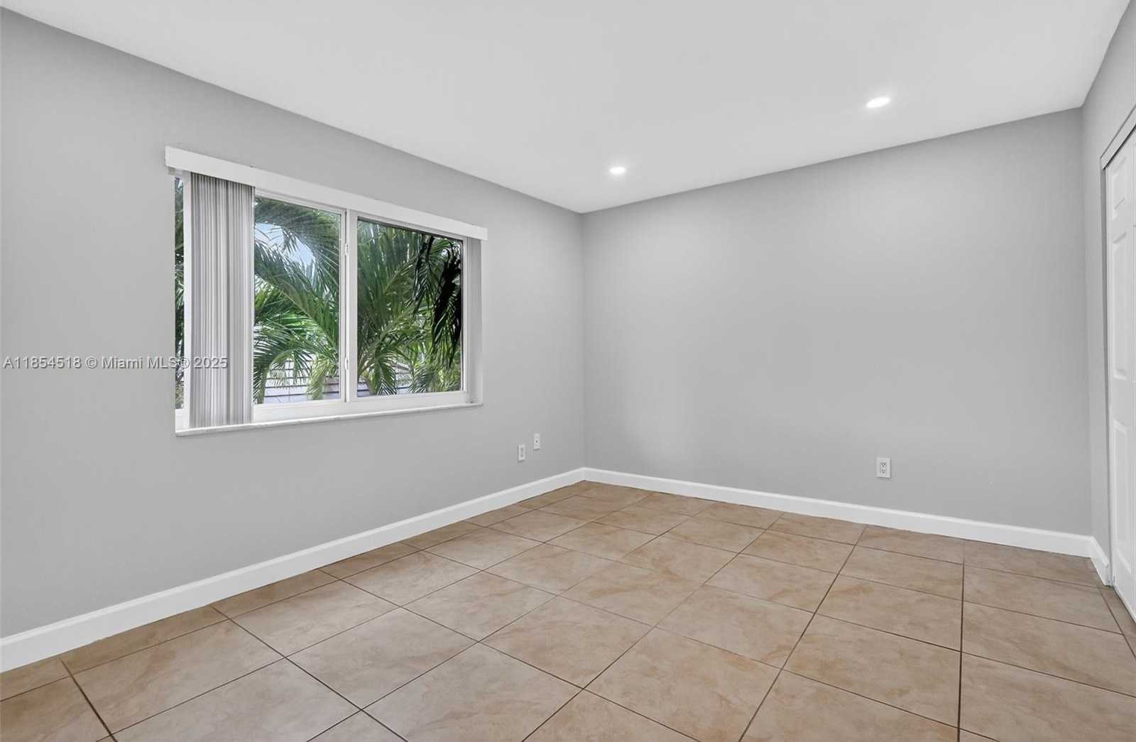 Small Image of 7705 CAMINO REAL #B204, Miami Number 9