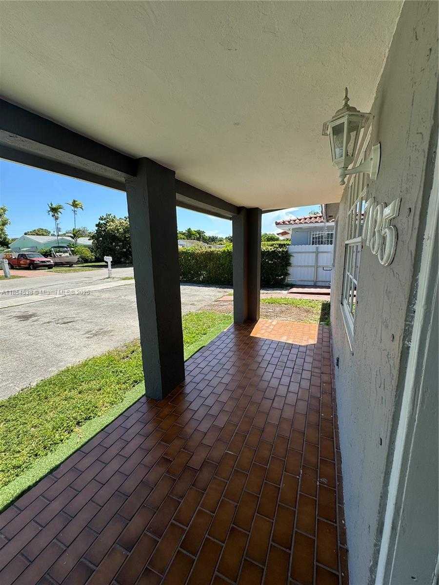 Small Image of 7135 SOUTH WEST 13TH ST, Miami Number 18