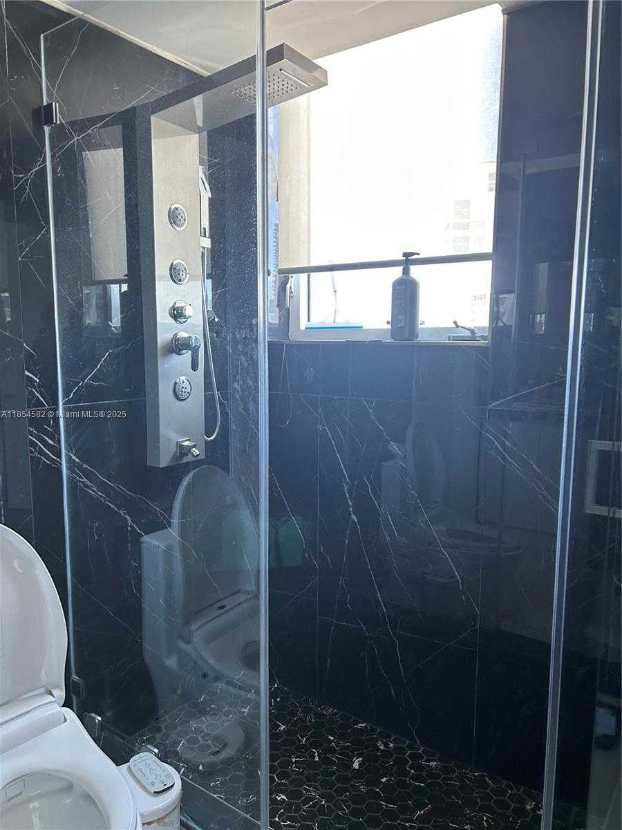 Small Image of 3000 NORTH EAST 188TH ST #701, Aventura Number 12