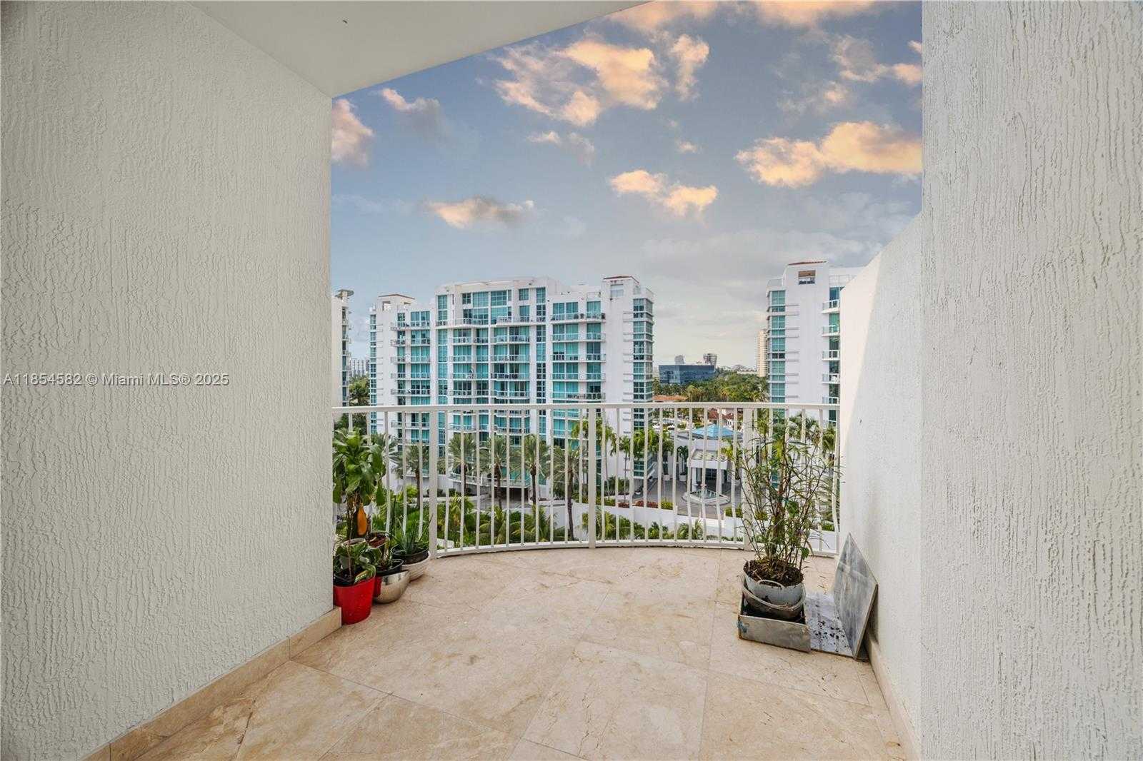 Small Image of 3000 NORTH EAST 188TH ST #701, Aventura Number 17