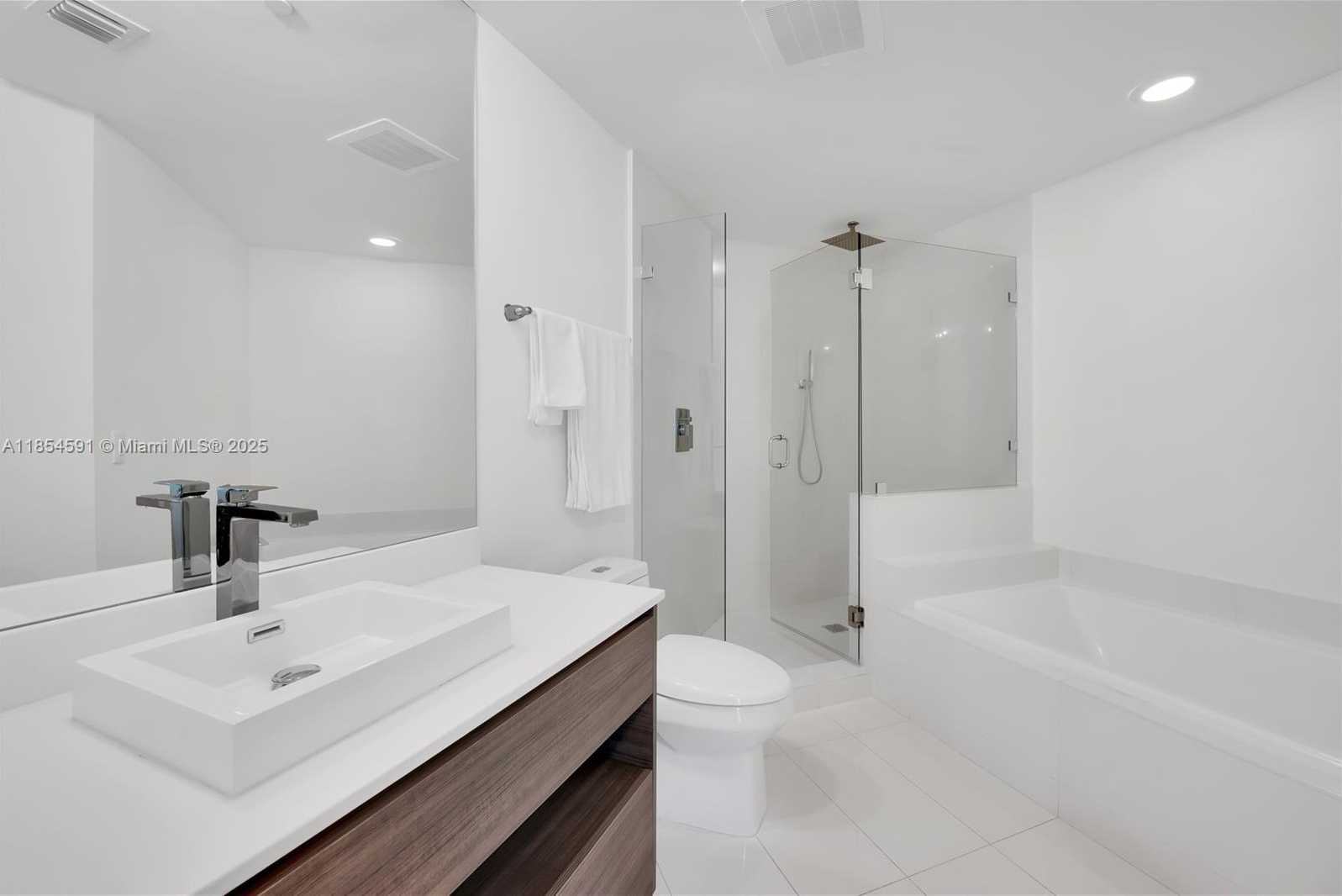 Small Image of 1100 SOUTH MIAMI AVE #1201, Miami Number 14