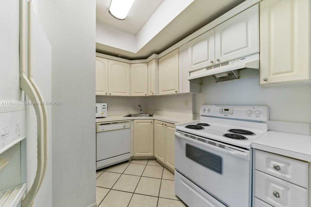 Small Image of 3500 CORAL WAY #1006, Miami Number 10