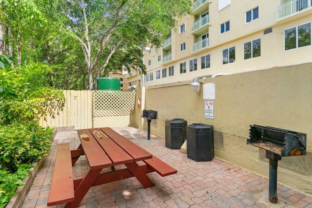 Small Image of 3500 CORAL WAY #1006, Miami Number 12
