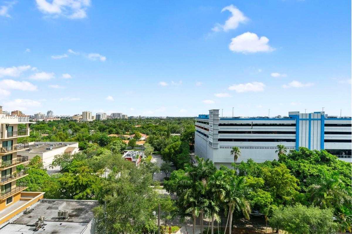 Small Image of 3500 CORAL WAY #1006, Miami Number 14